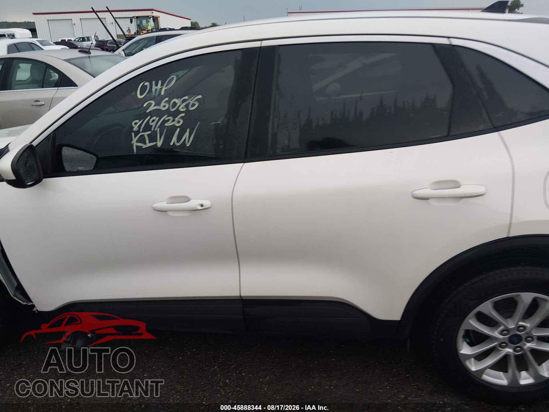FORD ESCAPE 2020 - 1FMCU0G60LUA54581
