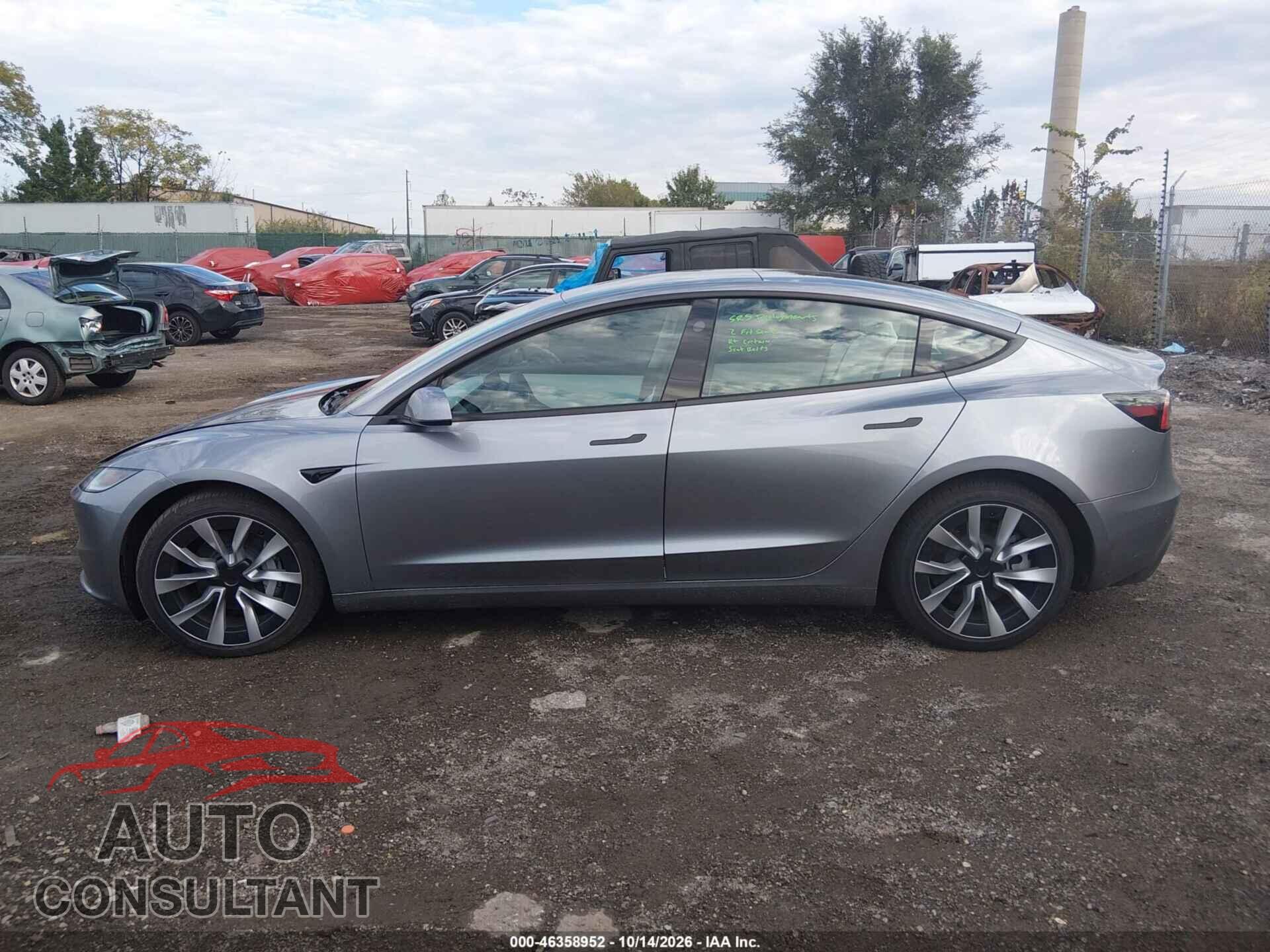 TESLA MODEL 3 2026 - 5YJ3E1EB3TF203971