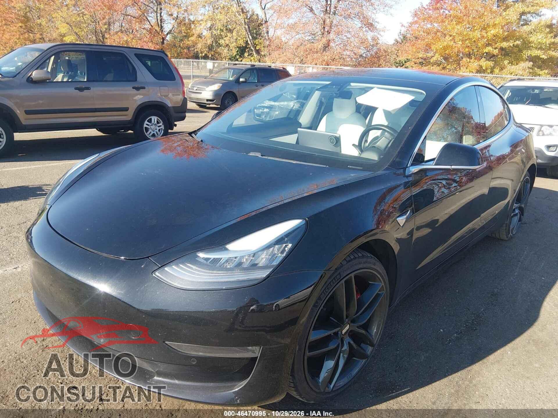 TESLA MODEL 3 2018 - 5YJ3E1EB1JF074030