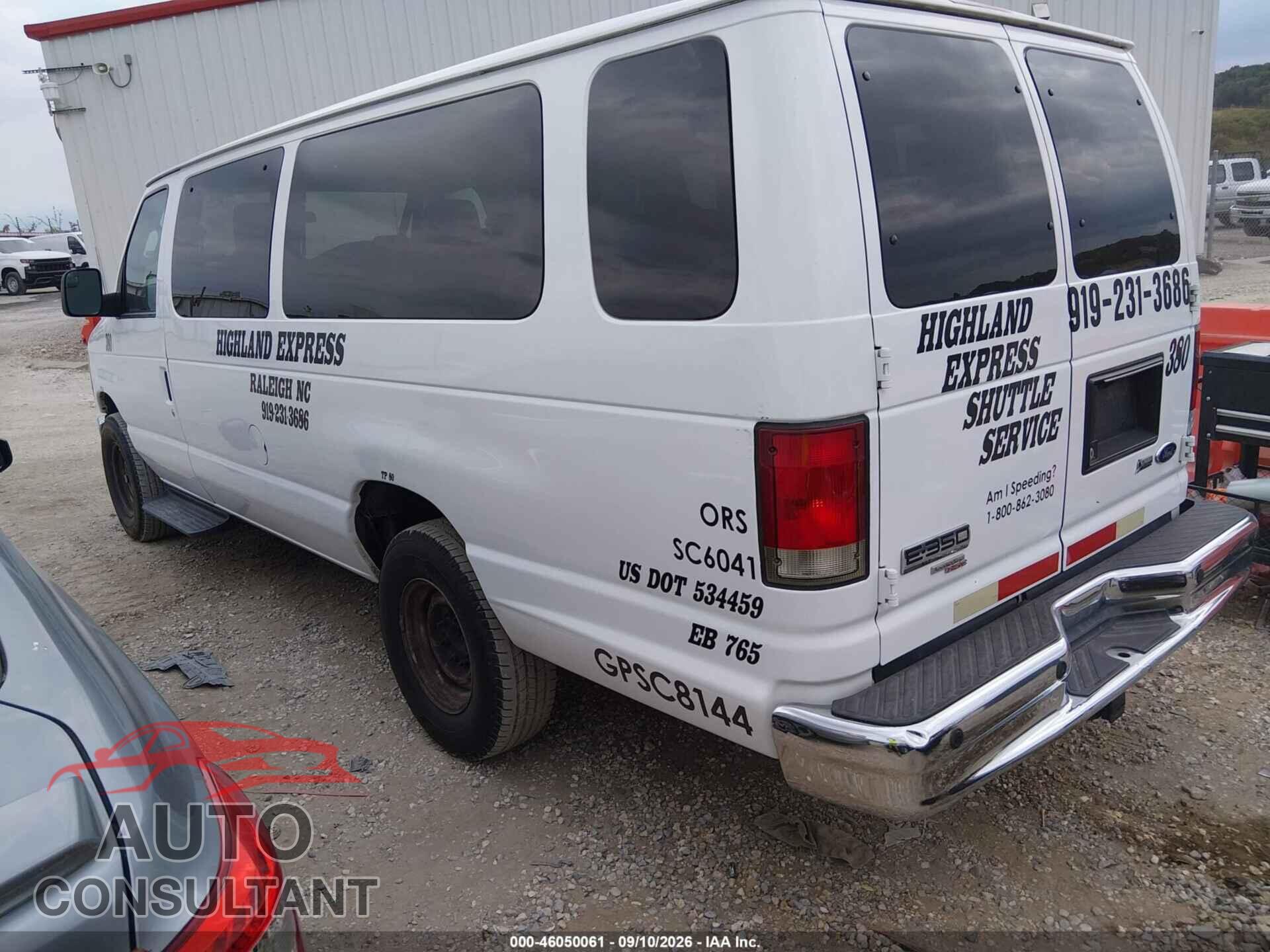FORD E-350 SUPER DUTY 2011 - 1FBSS3BL5BDB10392