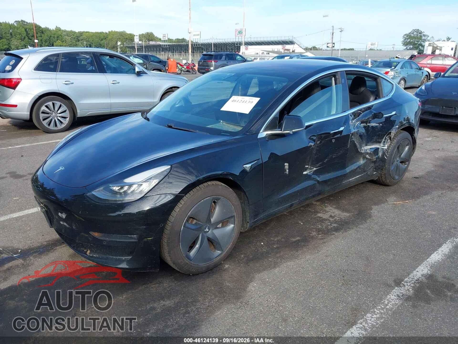 TESLA MODEL 3 2018 - 5YJ3E1EB9JF064121