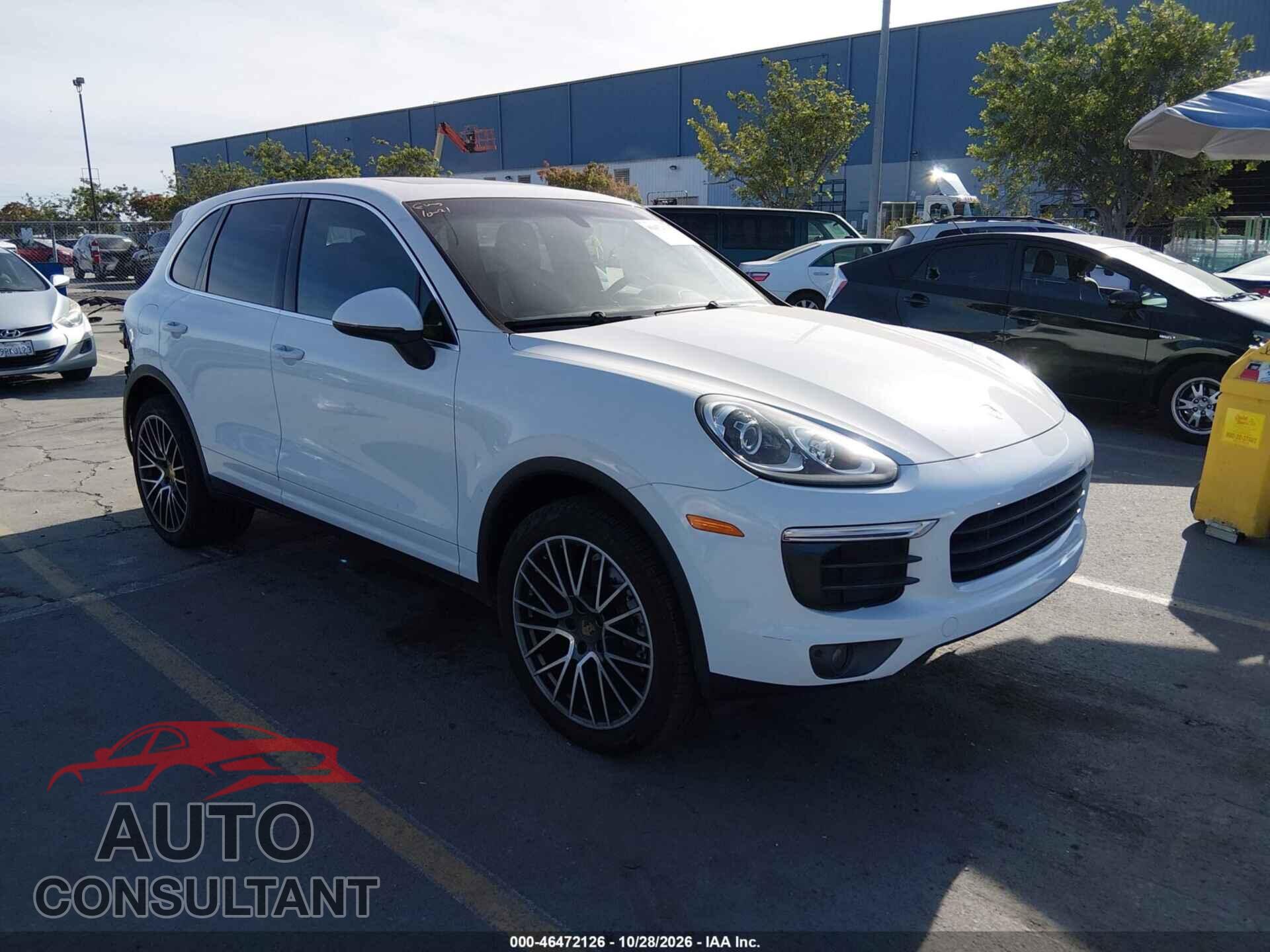 PORSCHE CAYENNE 2016 - WP1AA2A21GKA15617