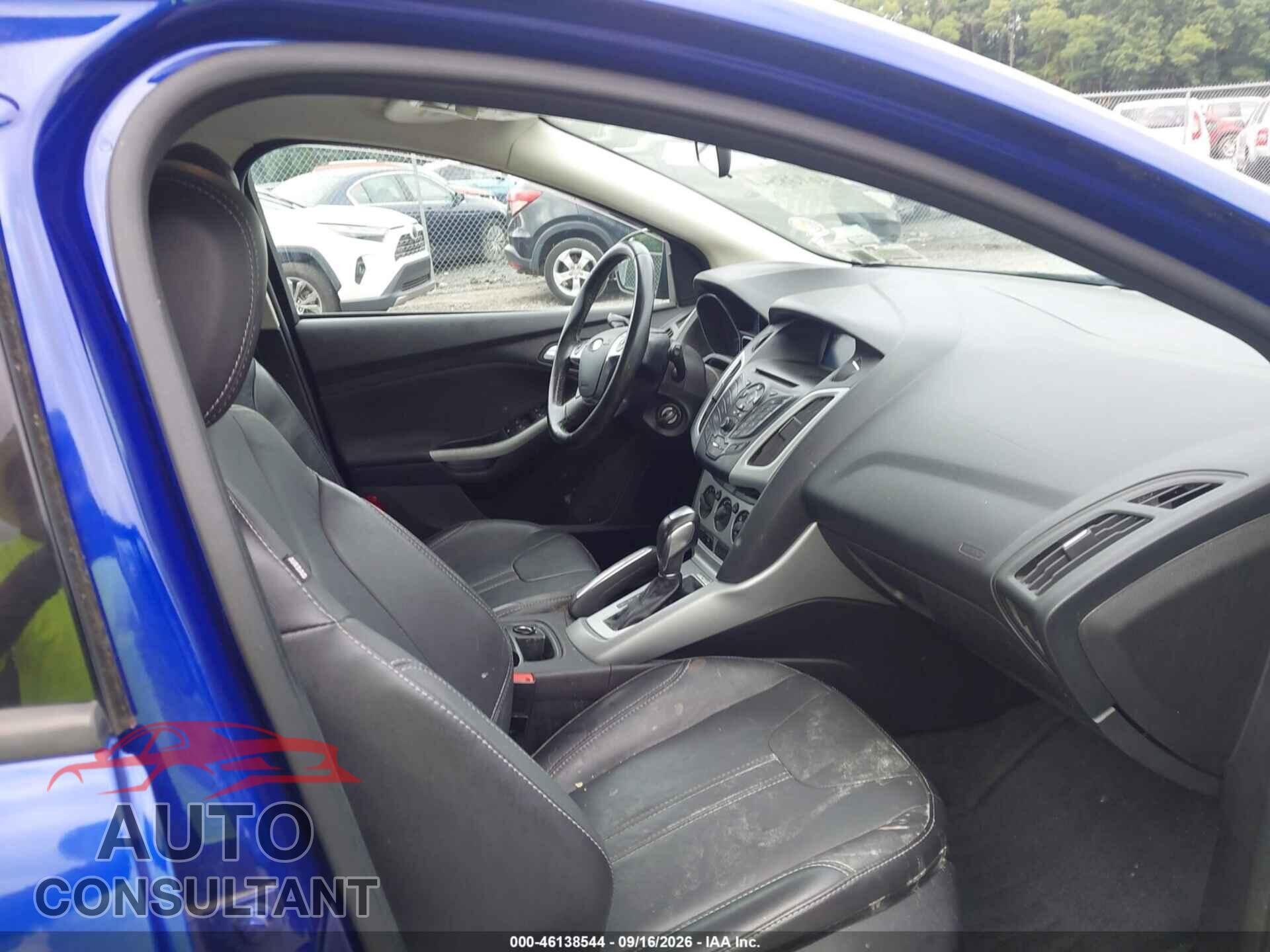 FORD FOCUS 2014 - 1FADP3K2XEL152151
