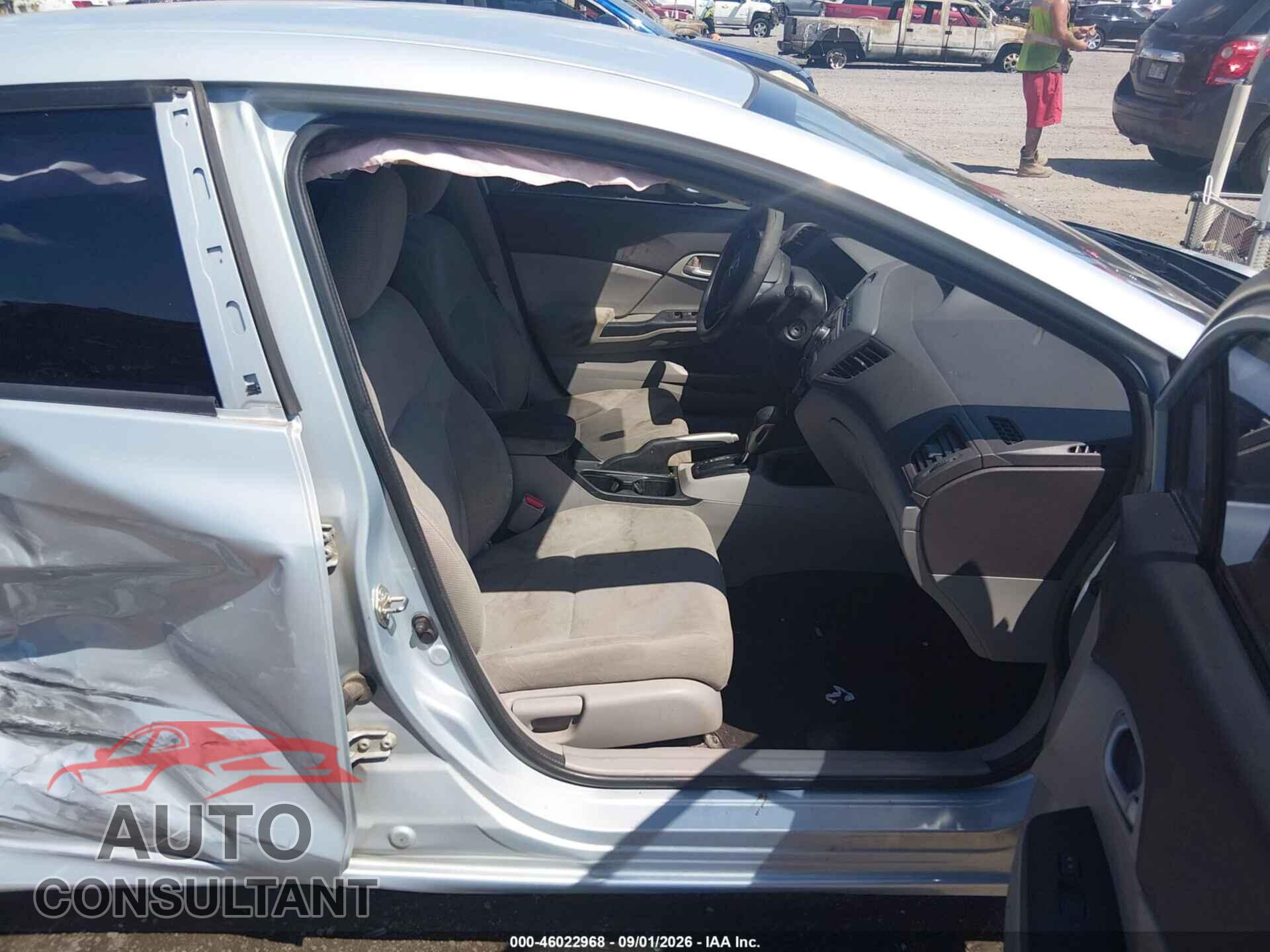 HONDA CIVIC 2012 - 2HGFB2F56CH597529