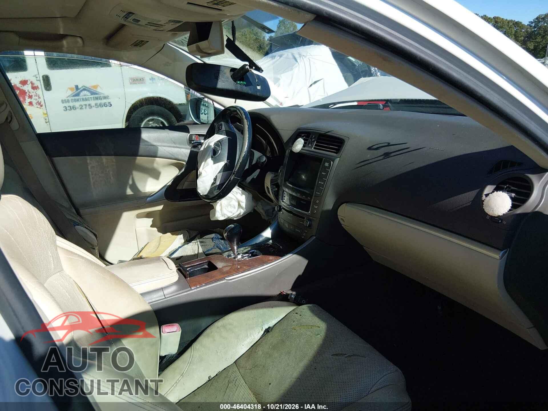 LEXUS IS 2011 - JTHBF5C28B5143672