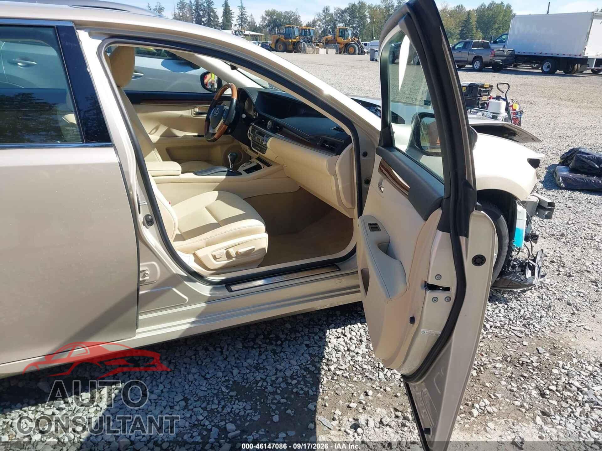 LEXUS ES 300H 2013 - JTHBW1GG4D2011771