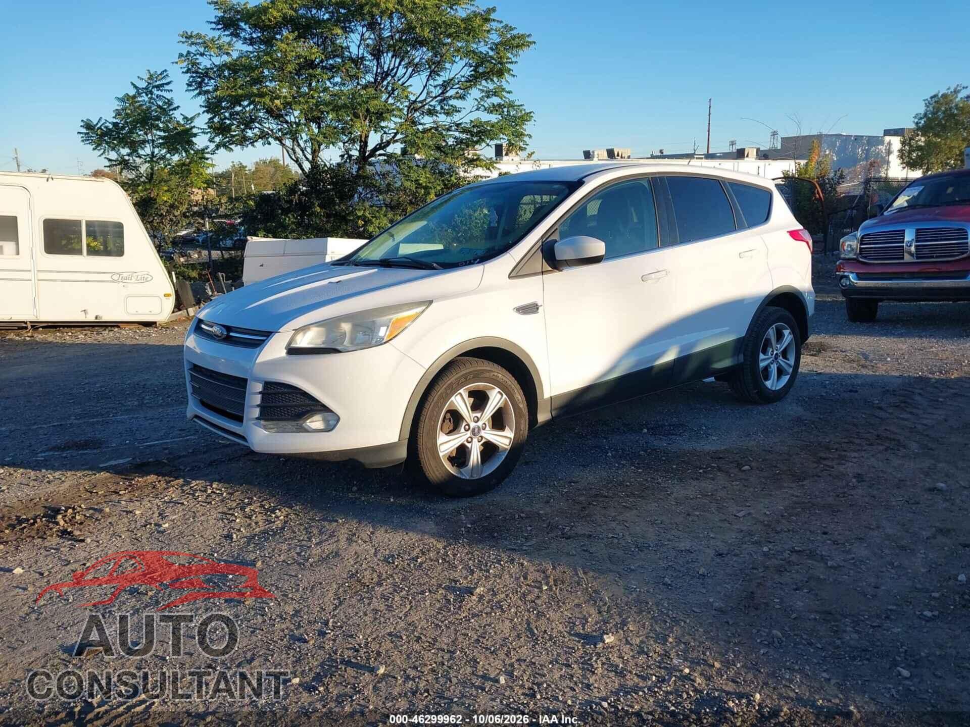 FORD ESCAPE 2014 - 1FMCU0GX7EUC10014