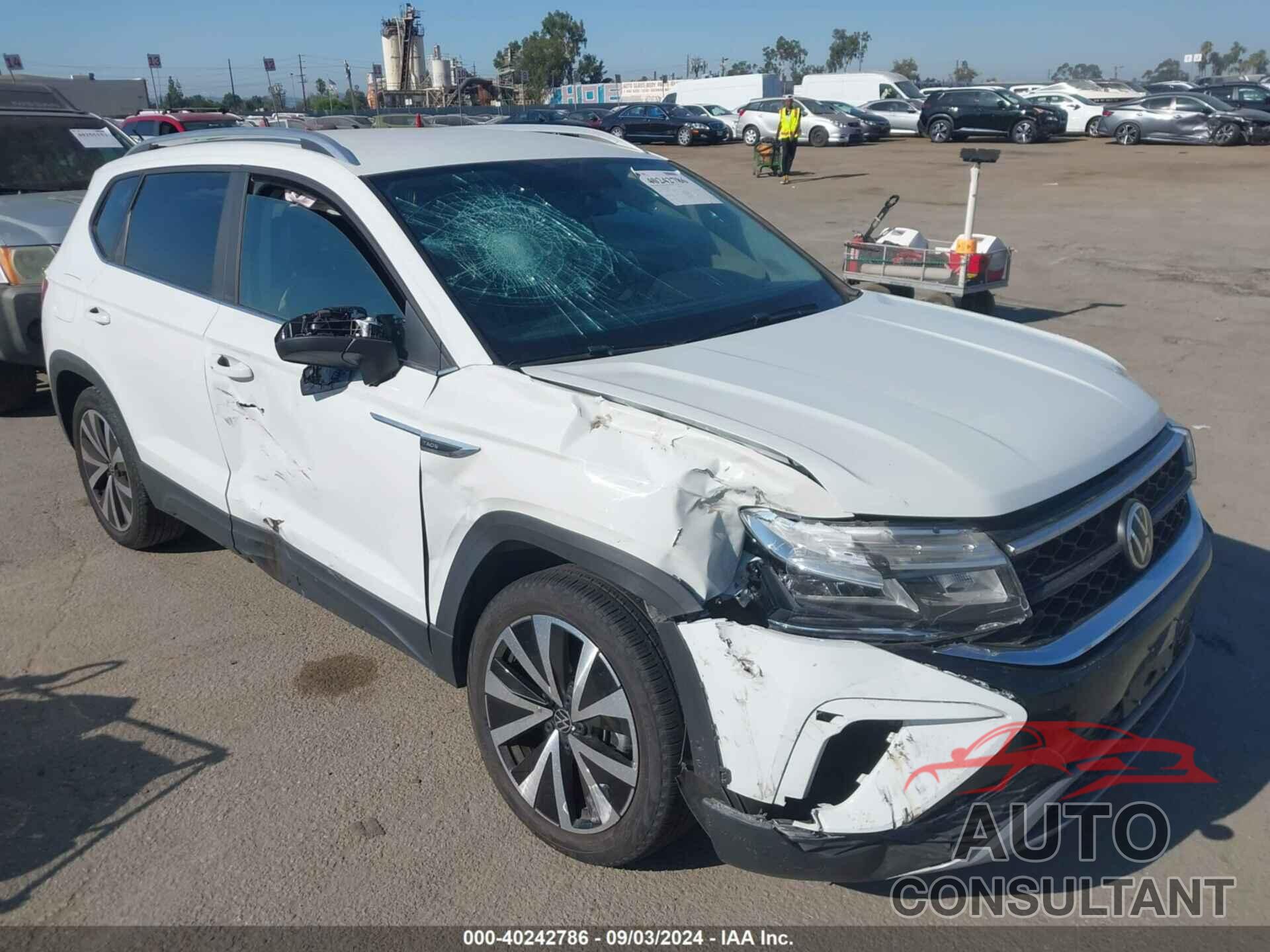 VOLKSWAGEN TAOS 2022 - 3VVRX7B22NM074620