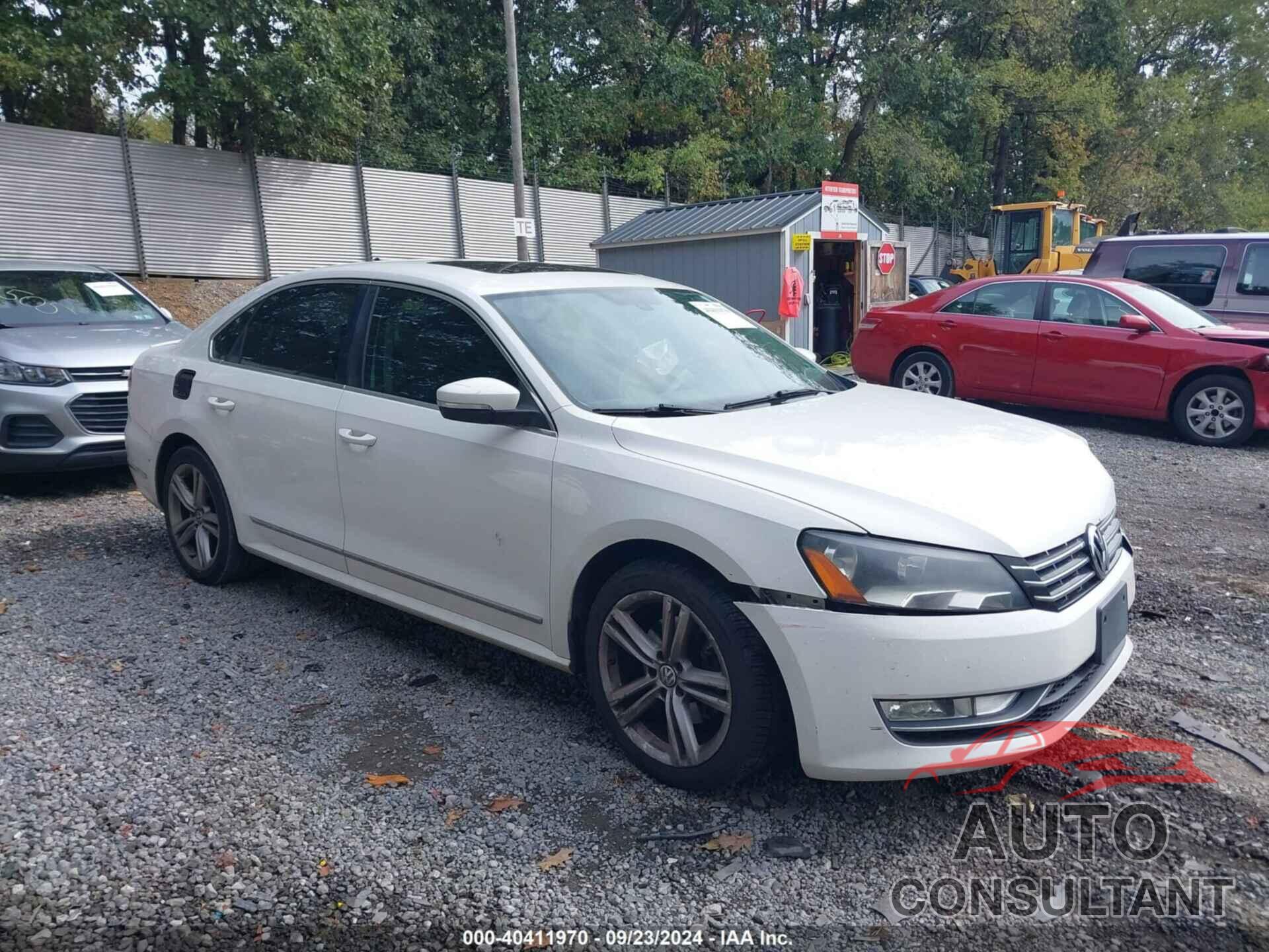 VOLKSWAGEN PASSAT 2013 - 1VWCN7A32DC021207