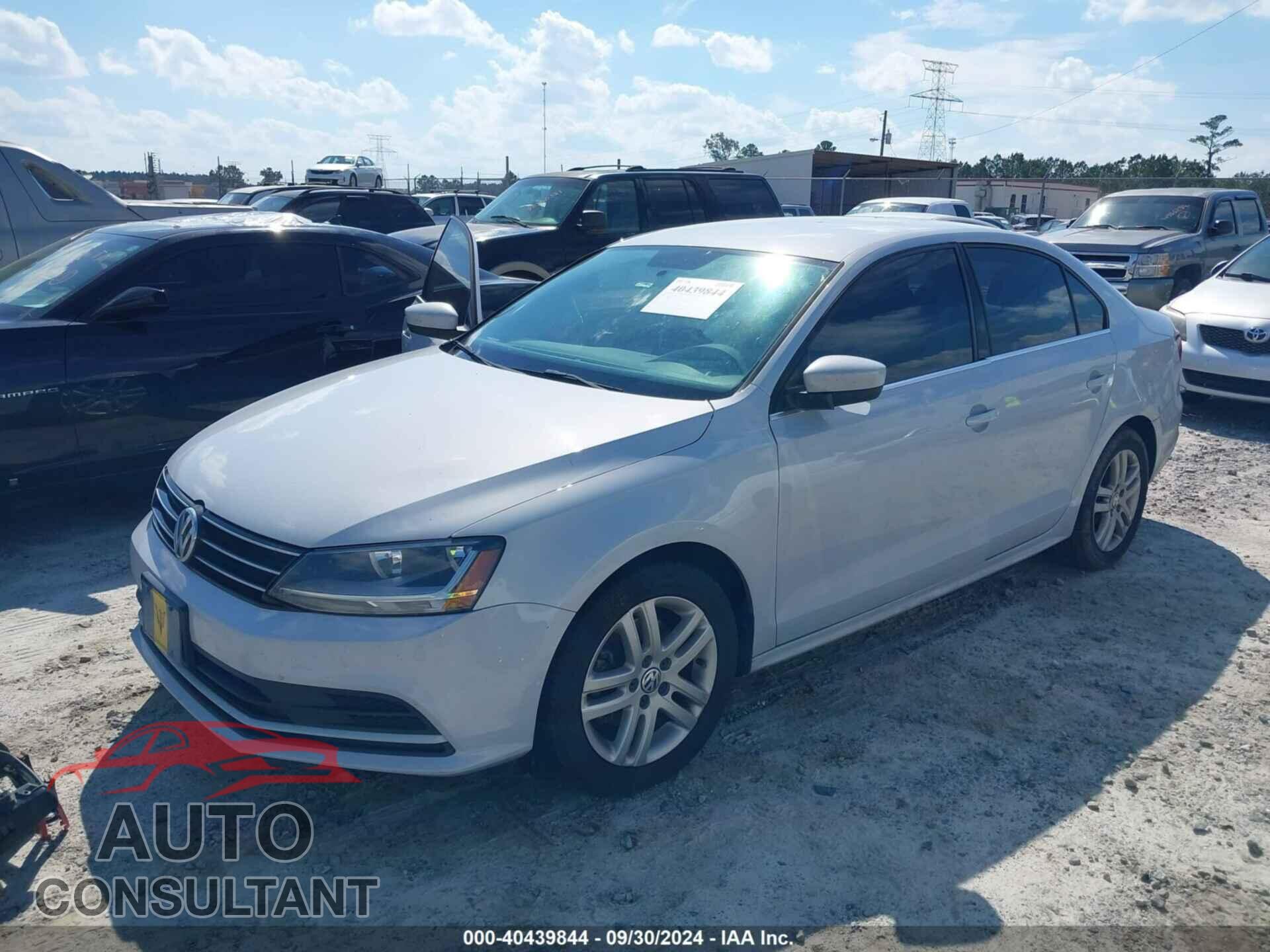 VOLKSWAGEN JETTA 2017 - 3VW2B7AJ2HM341571