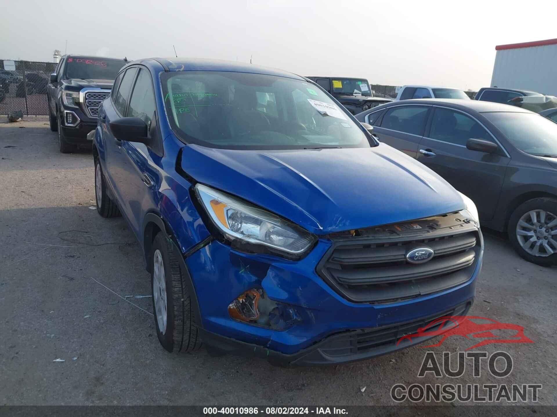 FORD ESCAPE 2017 - 1FMCU0F7XHUC43000