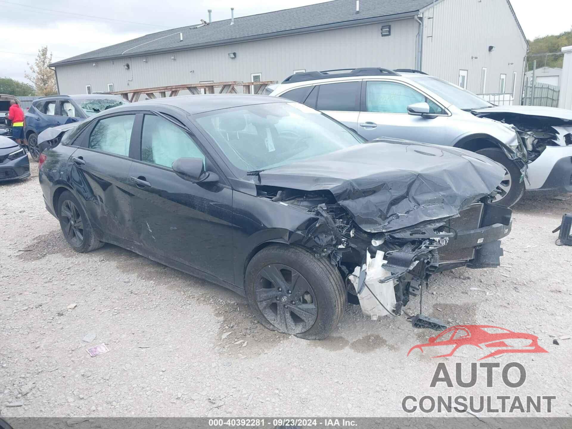 HYUNDAI ELANTRA 2023 - KMHLM4AG3PU525198