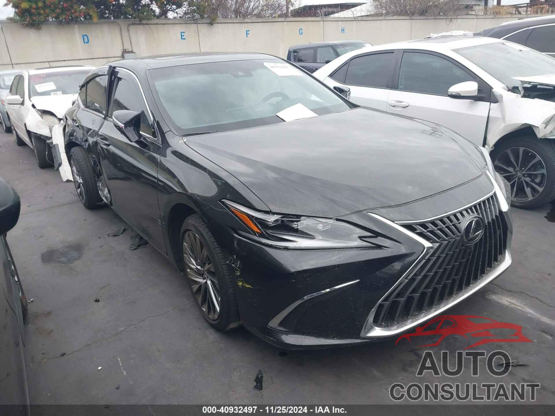 LEXUS ES 300H 2024 - 58AEA1C16RU047251