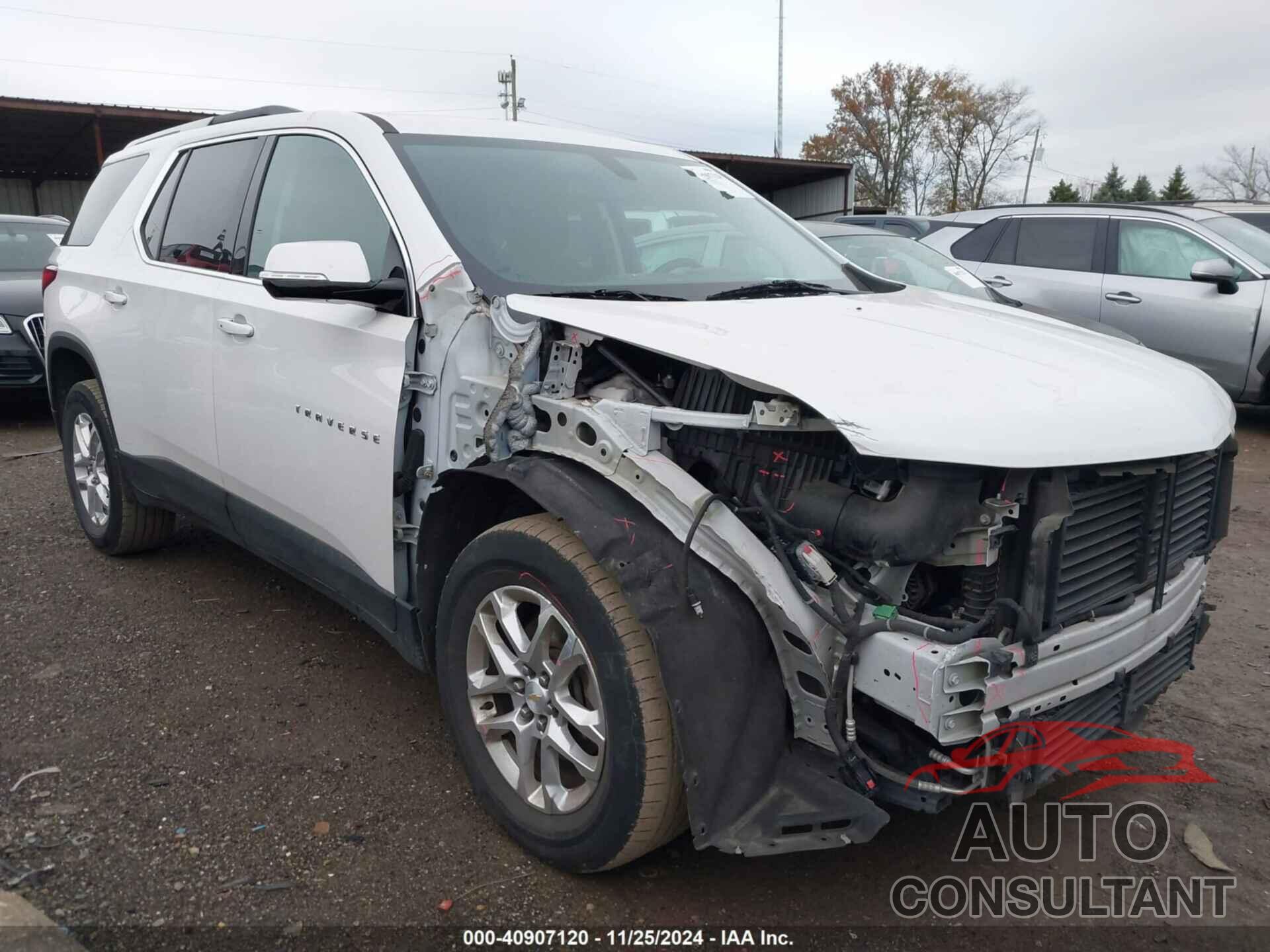 CHEVROLET TRAVERSE 2018 - 1GNERGKW2JJ279315