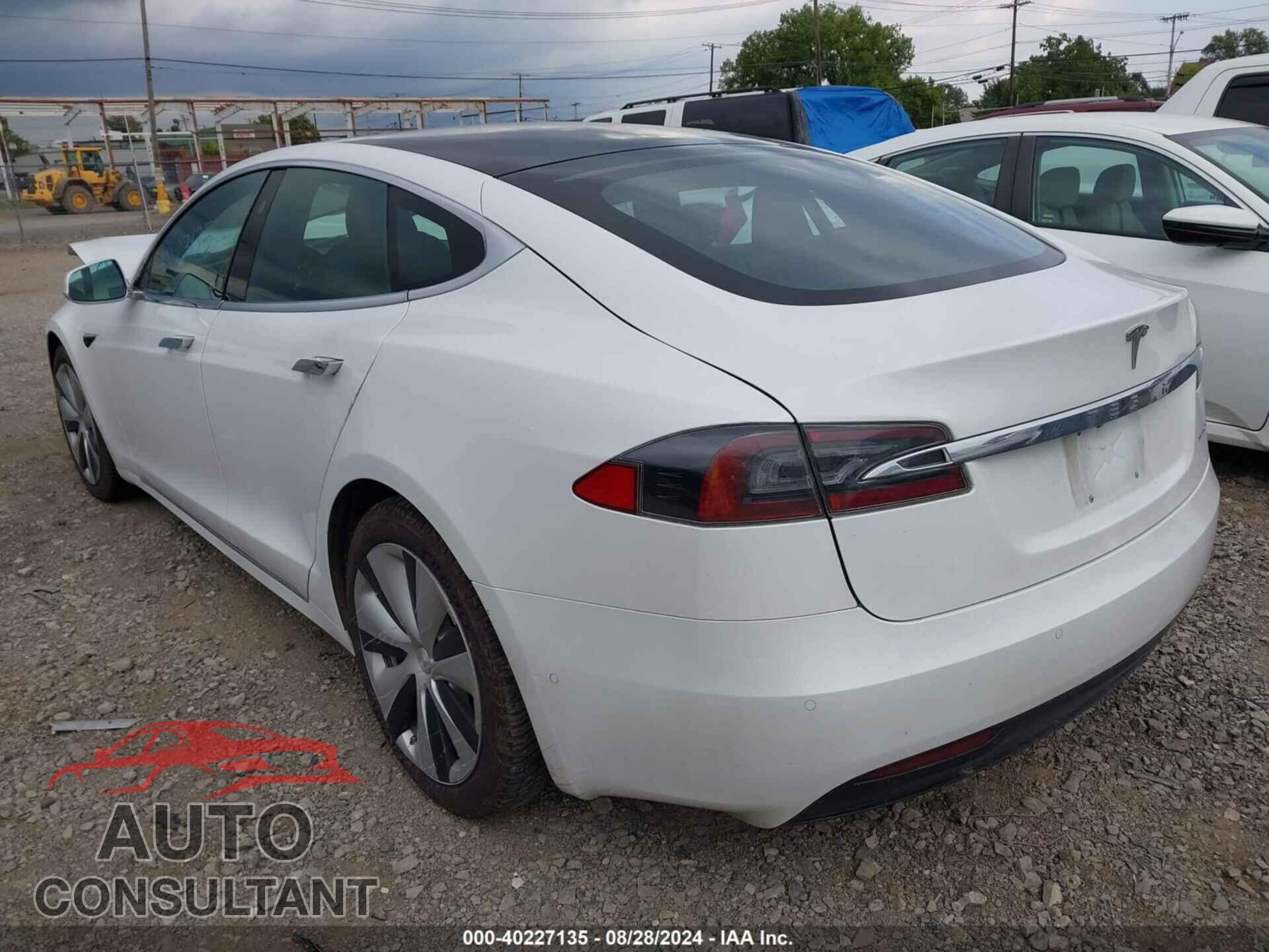 TESLA MODEL S 2021 - 5YJSA1E22MF426477