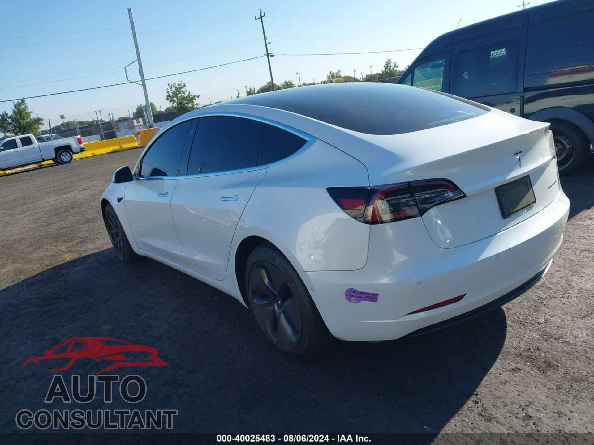 TESLA MODEL 3 2019 - 5YJ3E1EB8KF493350