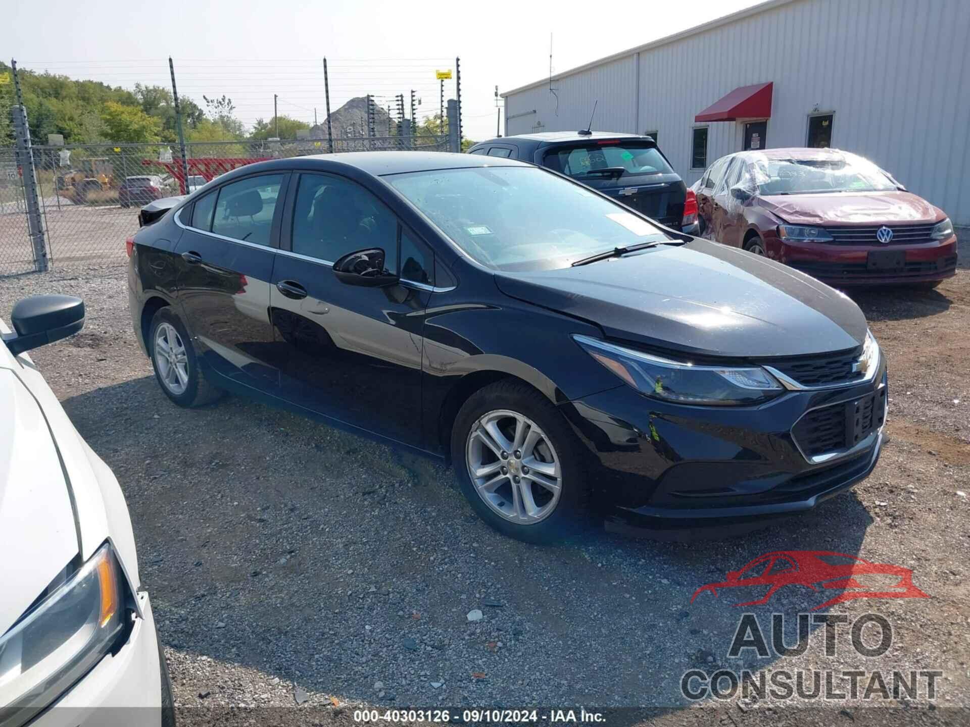 CHEVROLET CRUZE 2018 - 1G1BE5SM2J7206929