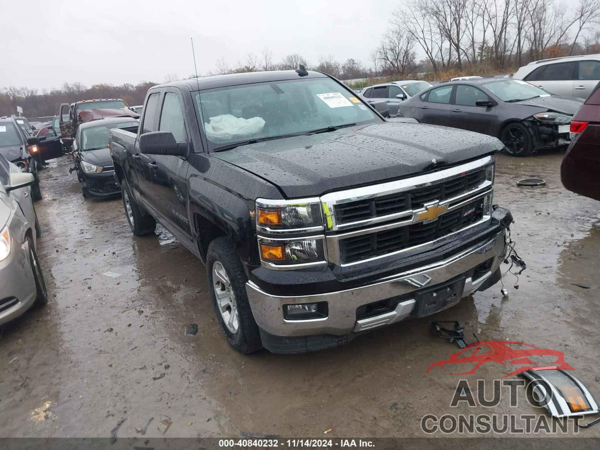 CHEVROLET SILVERADO 1500 2015 - 1GCVKREC8FZ399008