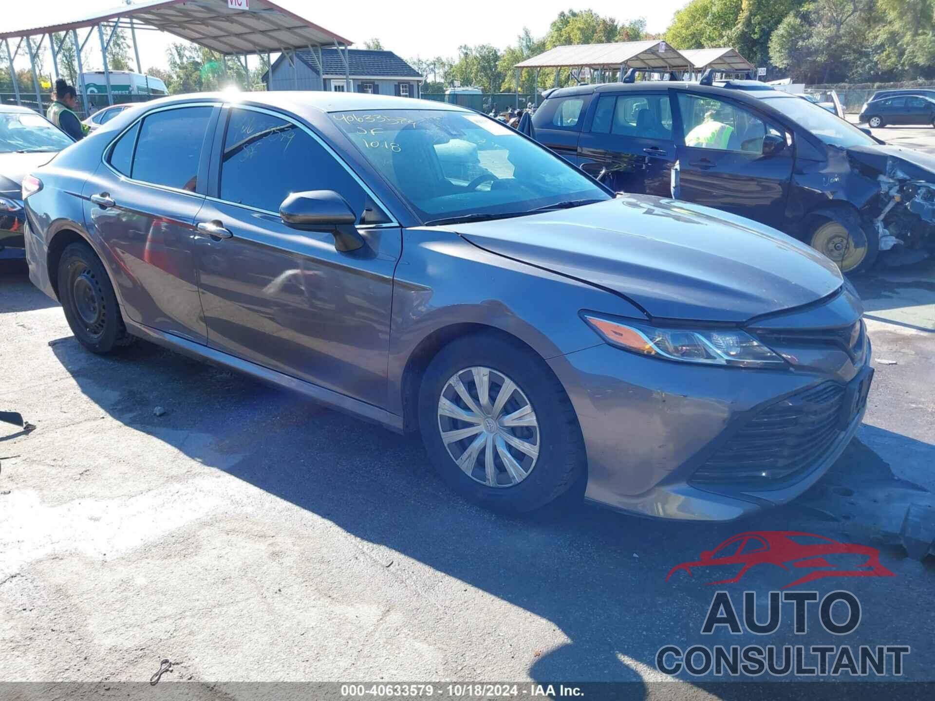 TOYOTA CAMRY 2018 - 4T1B11HK5JU536952