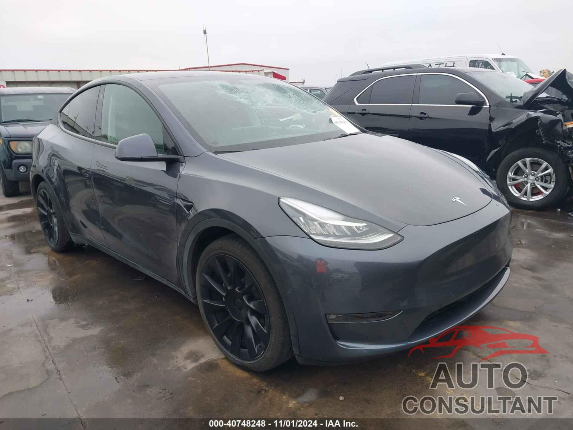 TESLA MODEL Y 2021 - 5YJYGAEE9MF207812