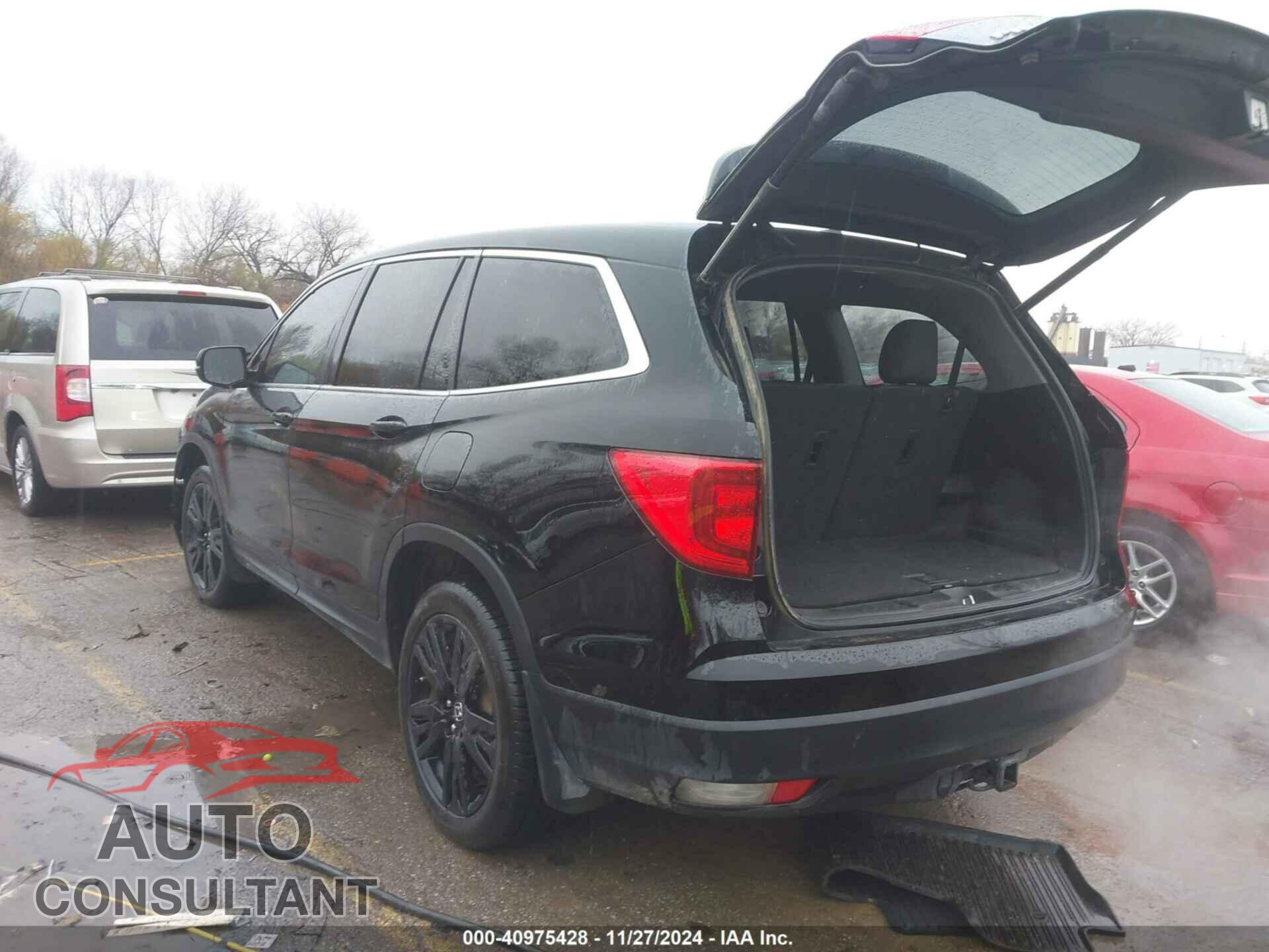HONDA PILOT 2017 - 5FNYF6H50HB095533