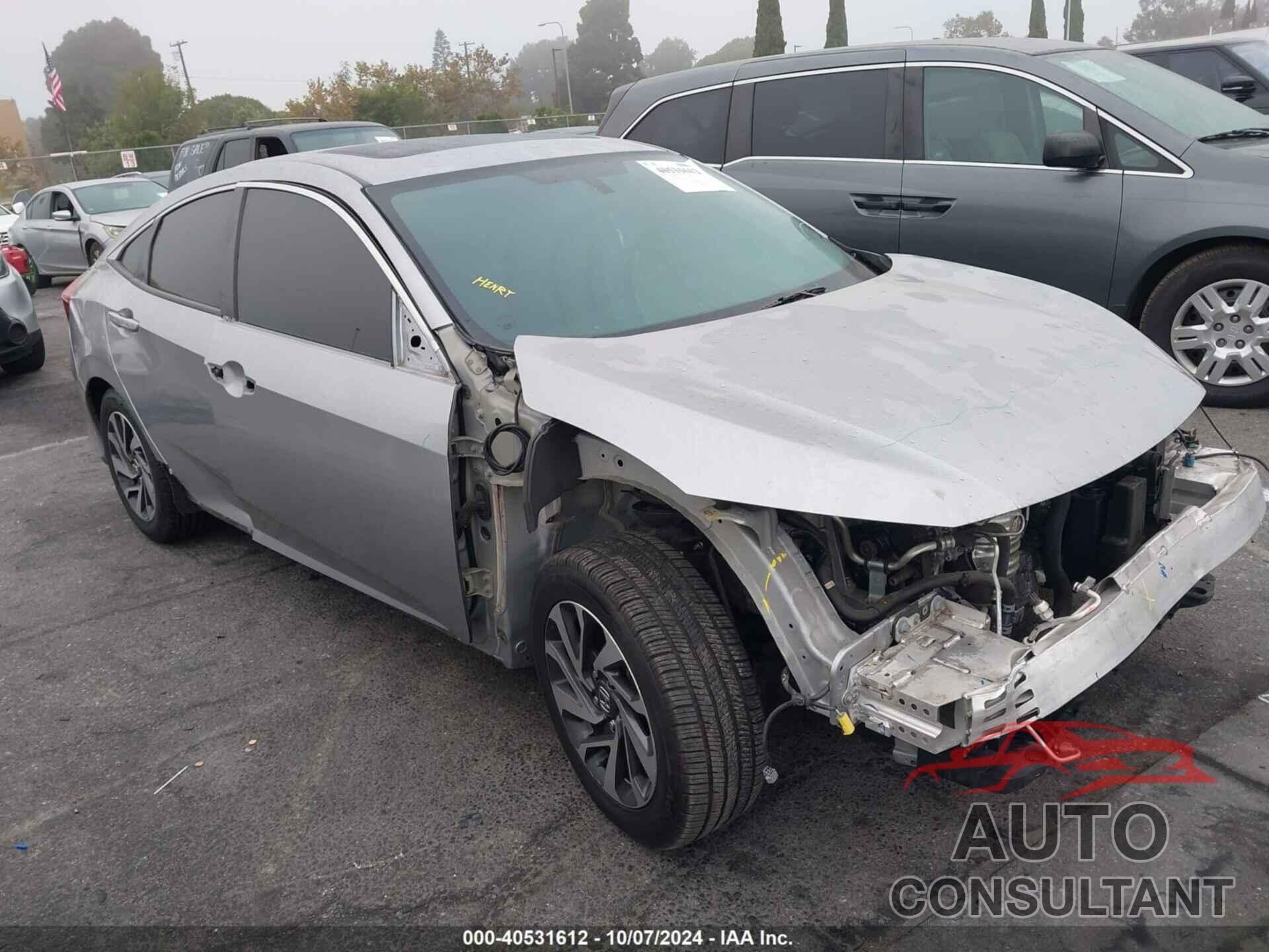 HONDA CIVIC 2018 - 2HGFC2F71JH609730