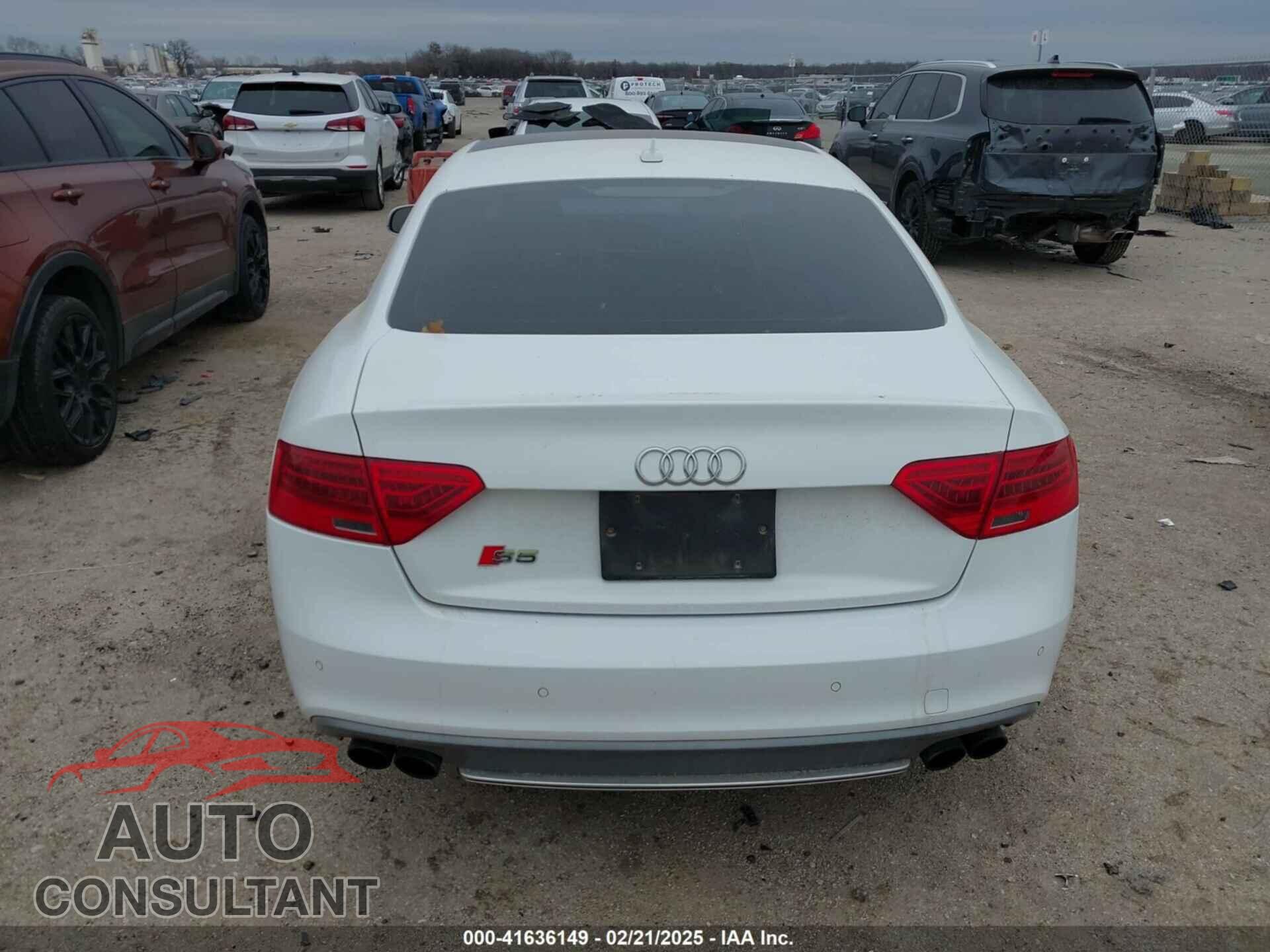 AUDI S5 2013 - WAUCGAFR0DA006611