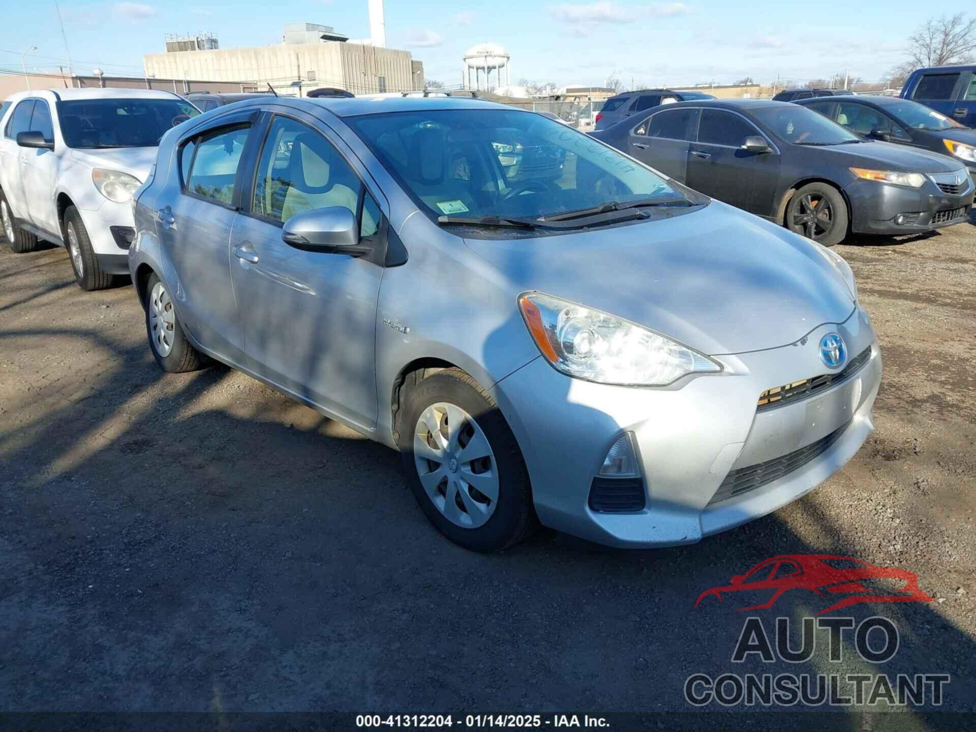 TOYOTA PRIUS C 2014 - JTDKDTB38E1564048