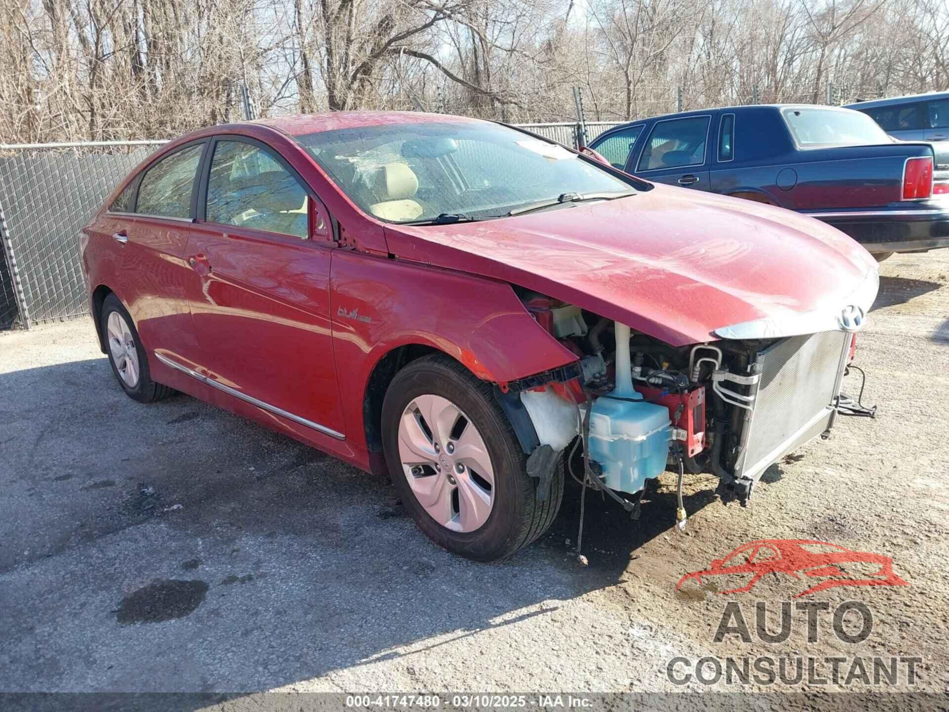 HYUNDAI SONATA HYBRID 2013 - KMHEC4A4XDA083390