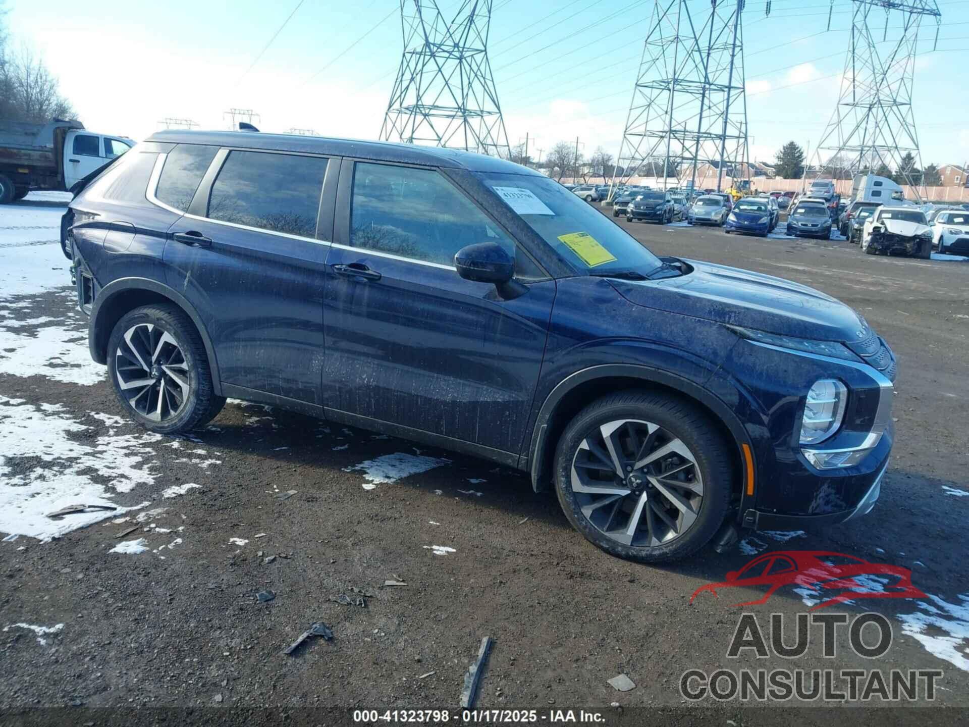 MITSUBISHI OUTLANDER 2023 - JA4J4UA88PZ013681