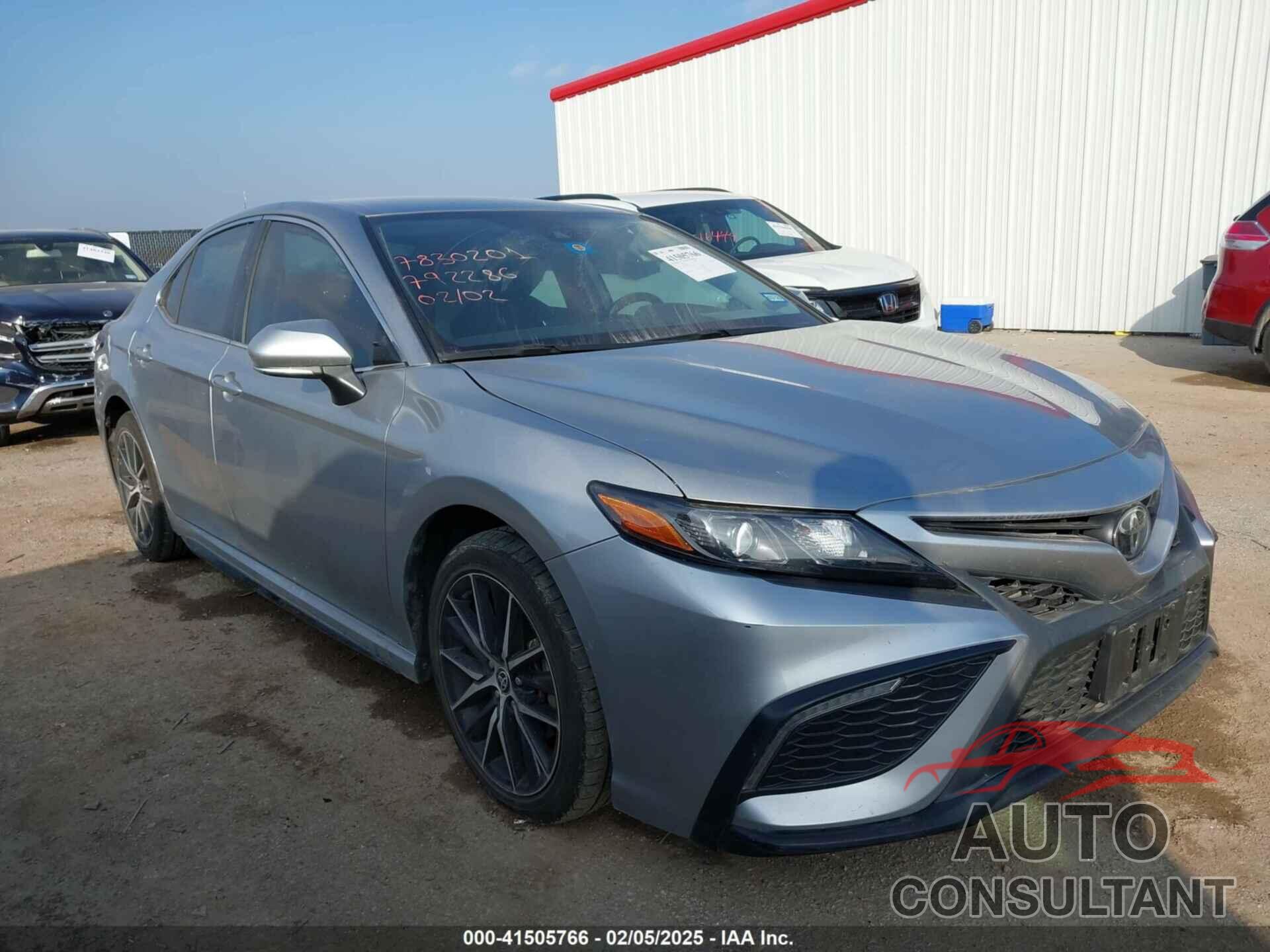 TOYOTA CAMRY 2023 - 4T1G11AK1PU792286