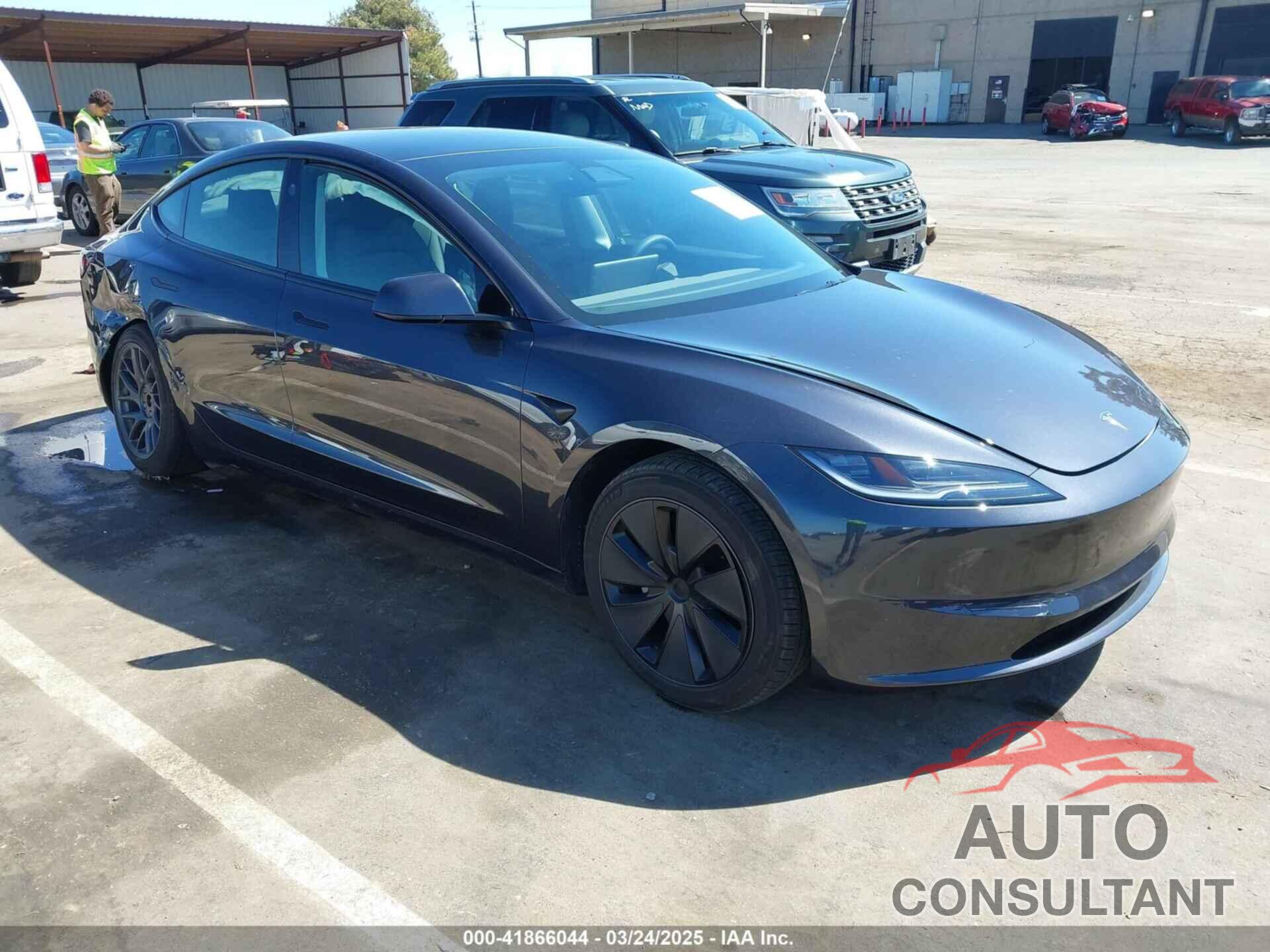 TESLA MODEL 3 2024 - 5YJ3E1EB7RF800873