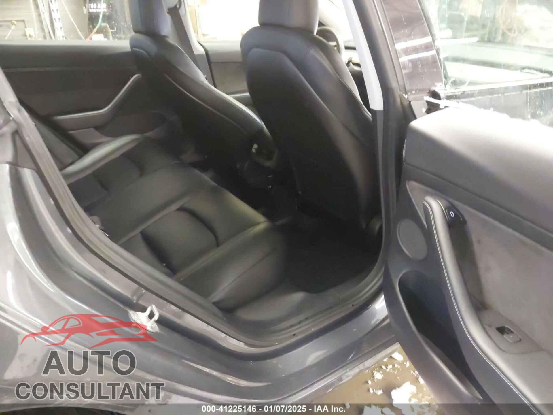 TESLA MODEL 3 2021 - 5YJ3E1EA9MF991454
