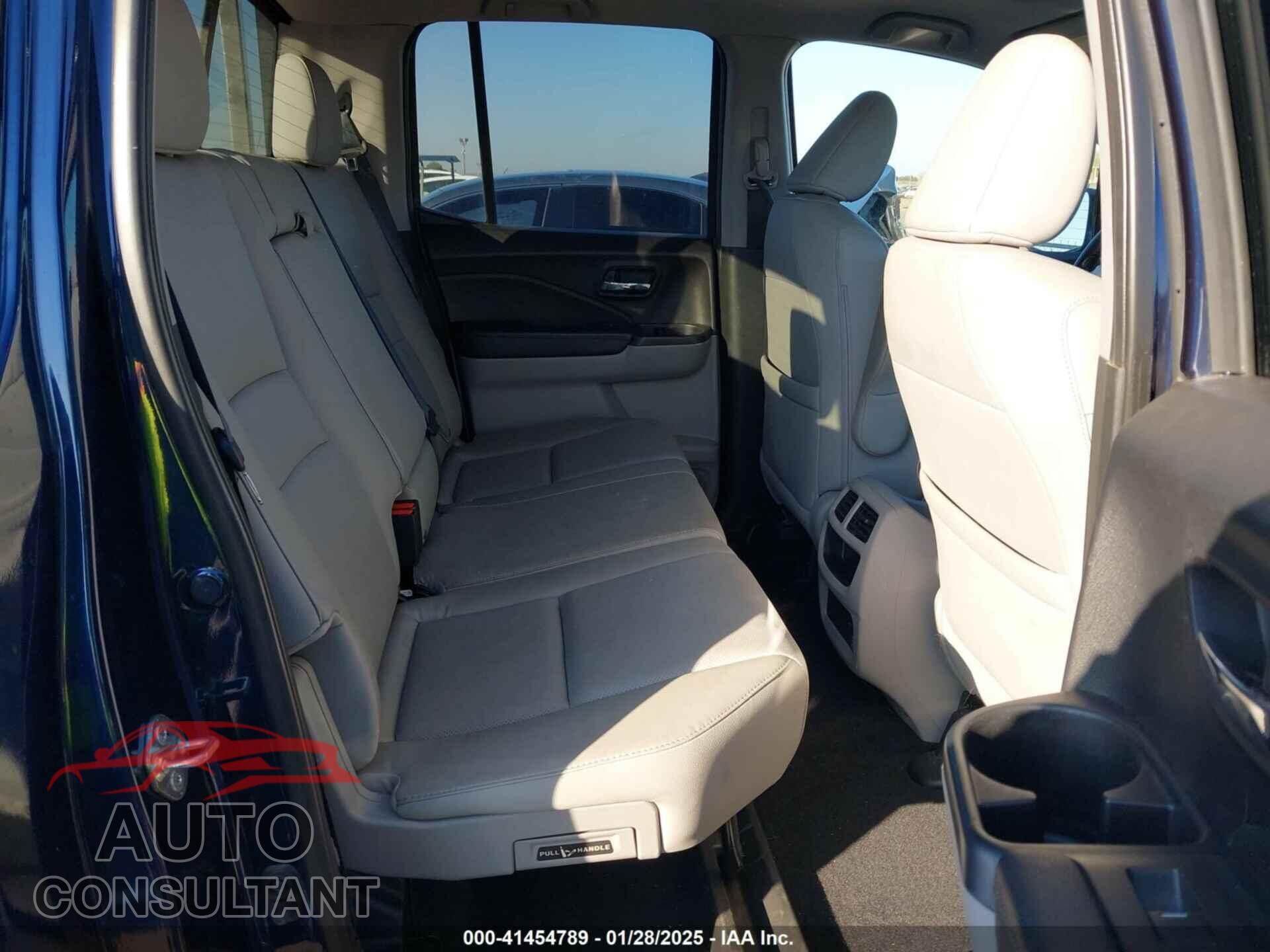 HONDA RIDGELINE 2019 - 5FPYK3F63KB009202