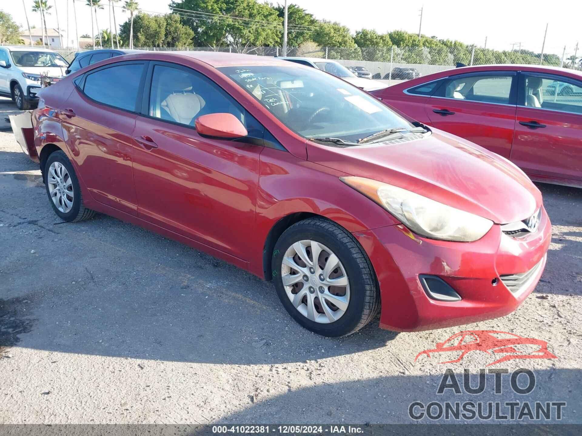 HYUNDAI ELANTRA 2013 - KMHDH4AE6DU538482