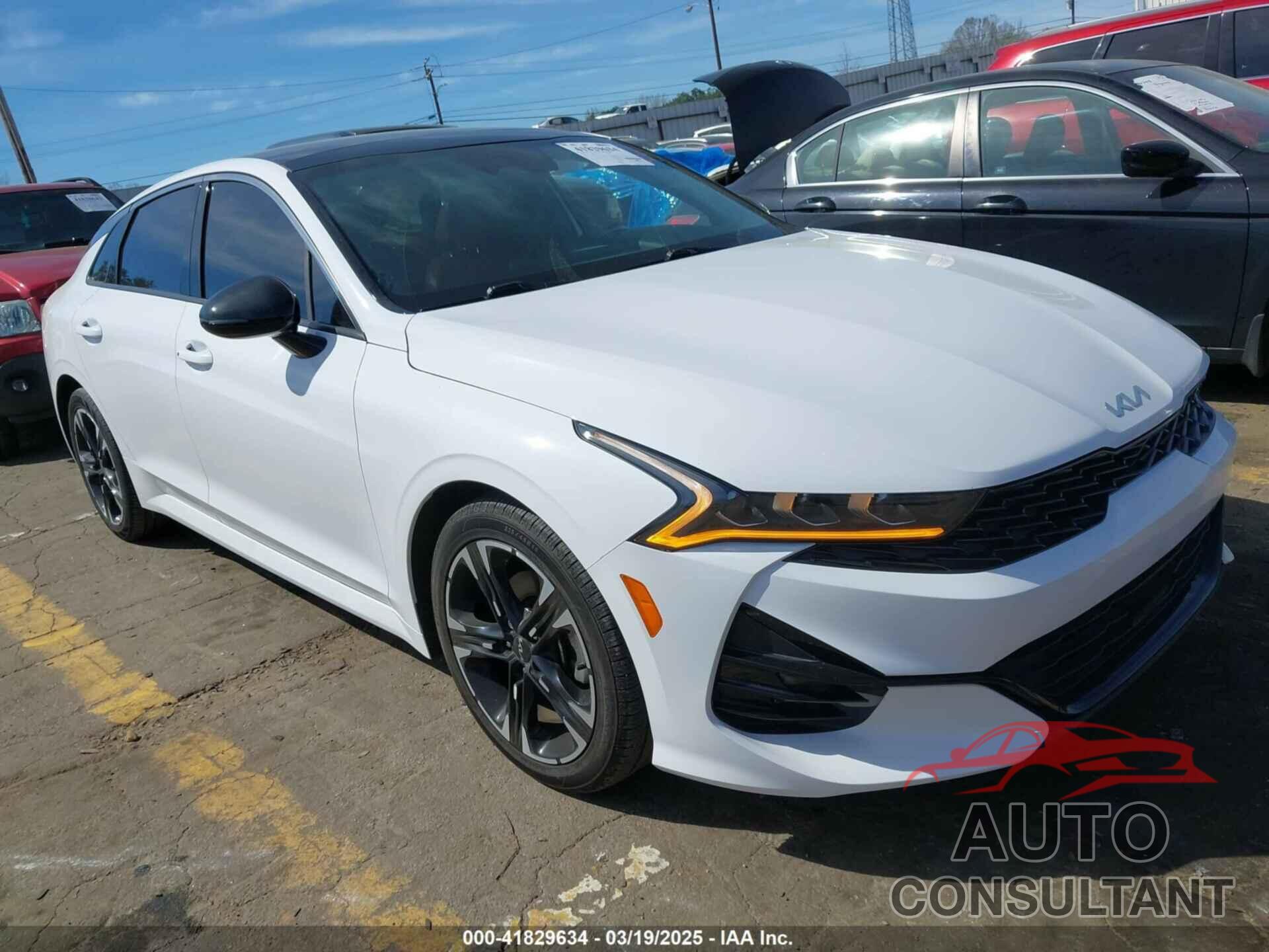 KIA K5 2022 - 5XXG64J26NG139298