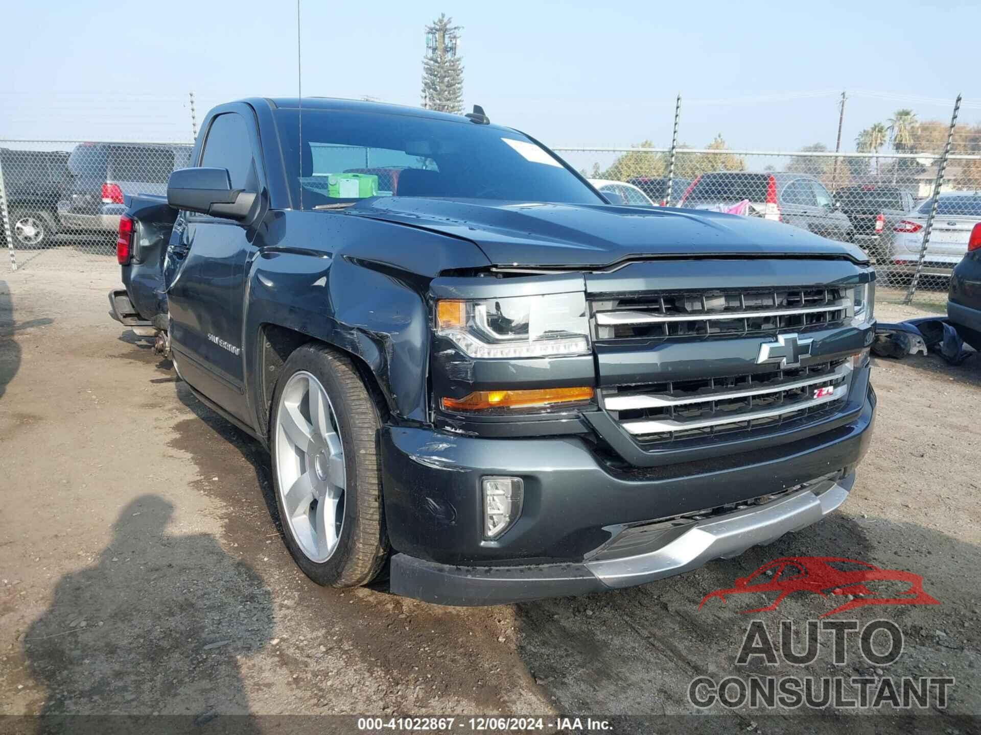 CHEVROLET SILVERADO 1500 2018 - 1GCNCREC7JZ141245