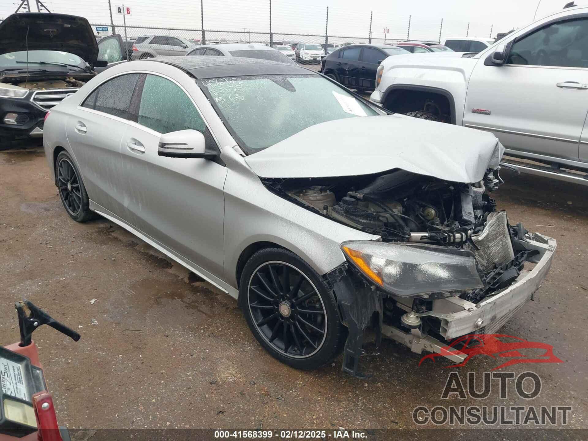 MERCEDES-BENZ CLA 250 2015 - WDDSJ4GB1FN183172