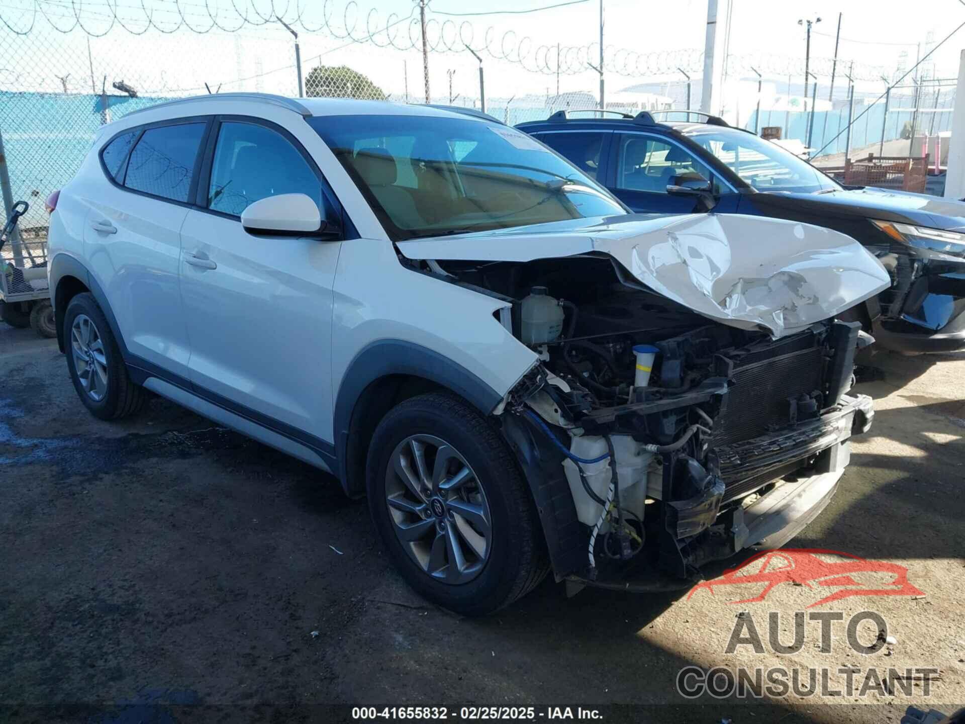 HYUNDAI TUCSON 2017 - KM8J33A43HU464978