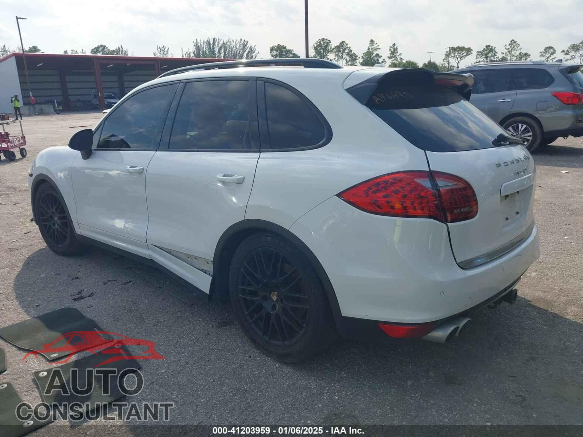 PORSCHE CAYENNE 2012 - WP1AB2A29CLA46695