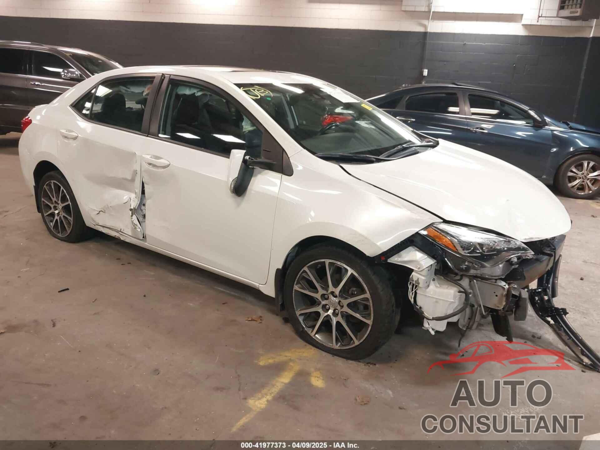 TOYOTA COROLLA 2017 - 5YFBURHE8HP573926