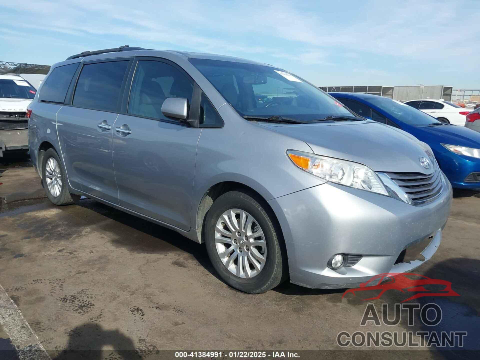 TOYOTA SIENNA 2015 - 5TDYK3DC7FS591887