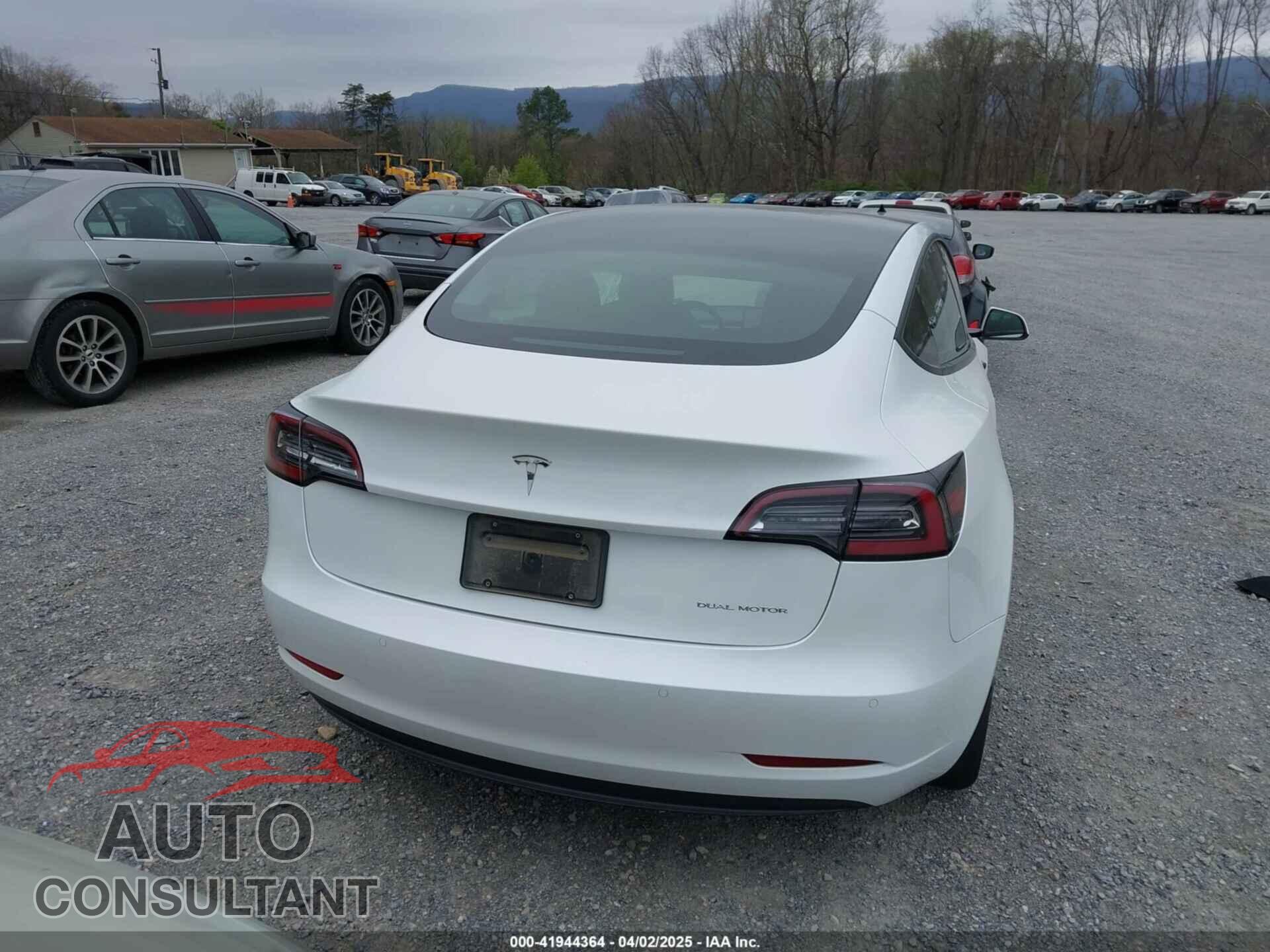 TESLA MODEL 3 2021 - 5YJ3E1EBXMF980102