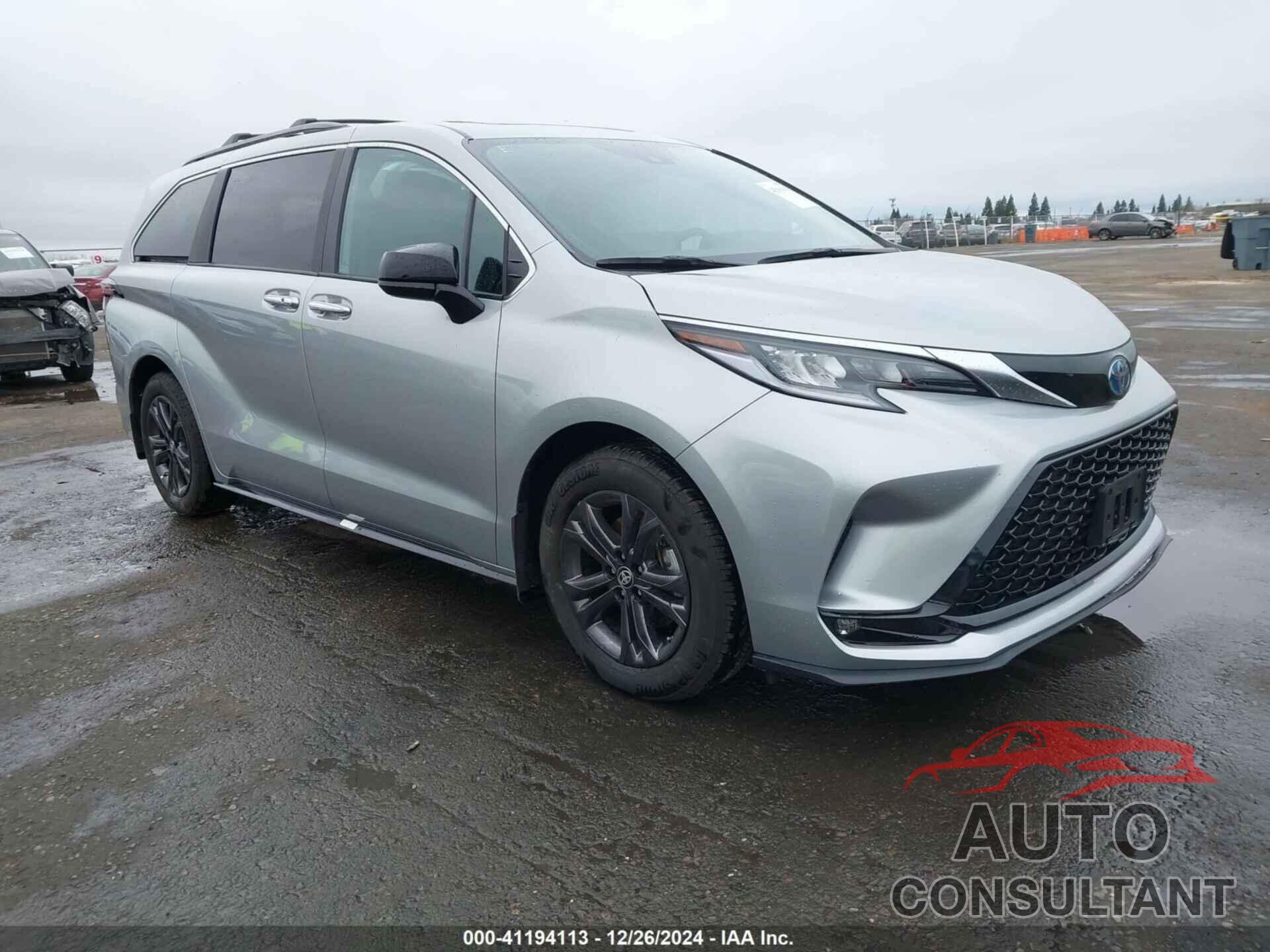 TOYOTA SIENNA 2024 - 5TDDSKFC0RS140861