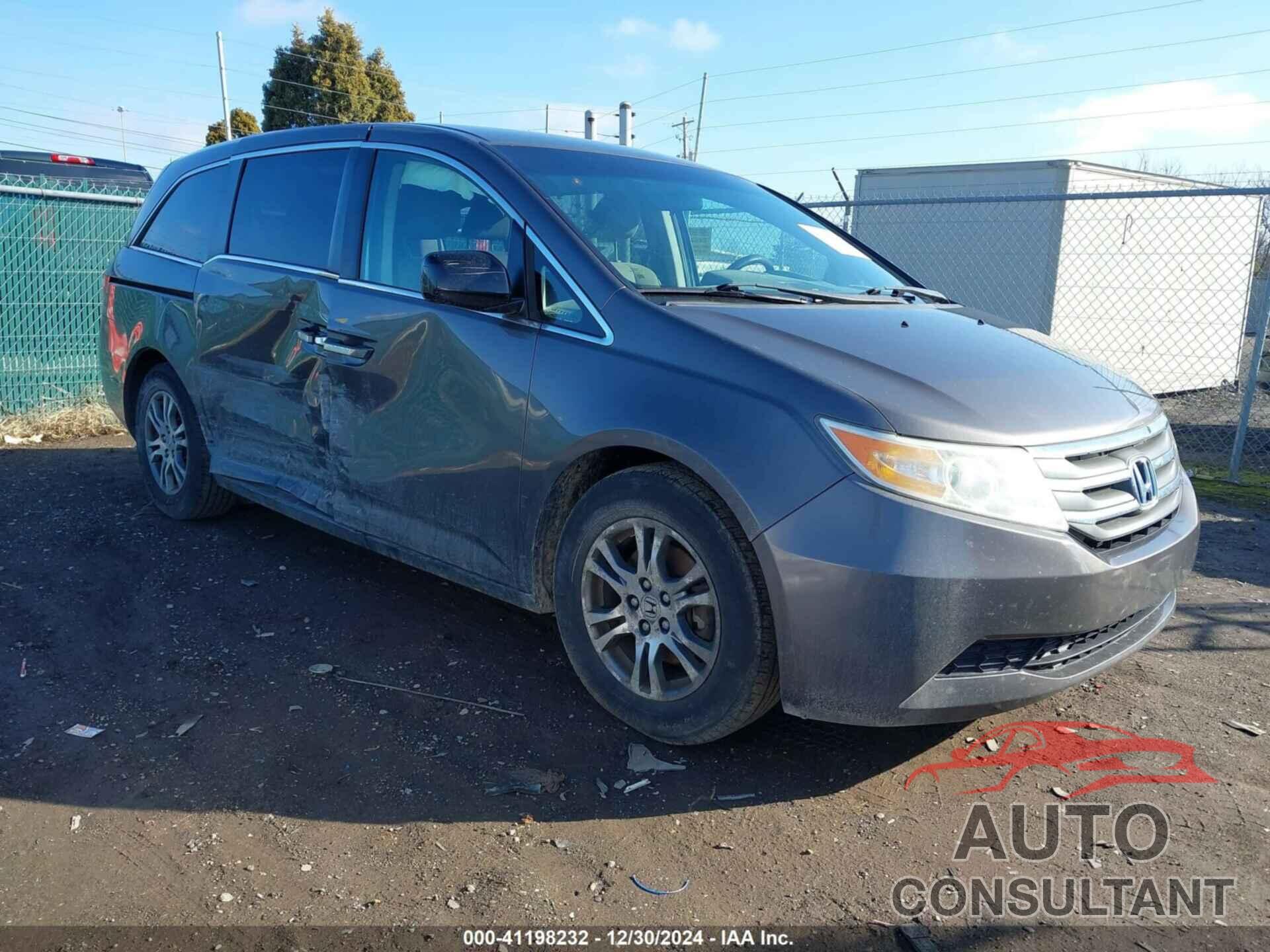 HONDA ODYSSEY 2013 - 5FNRL5H45DB017046