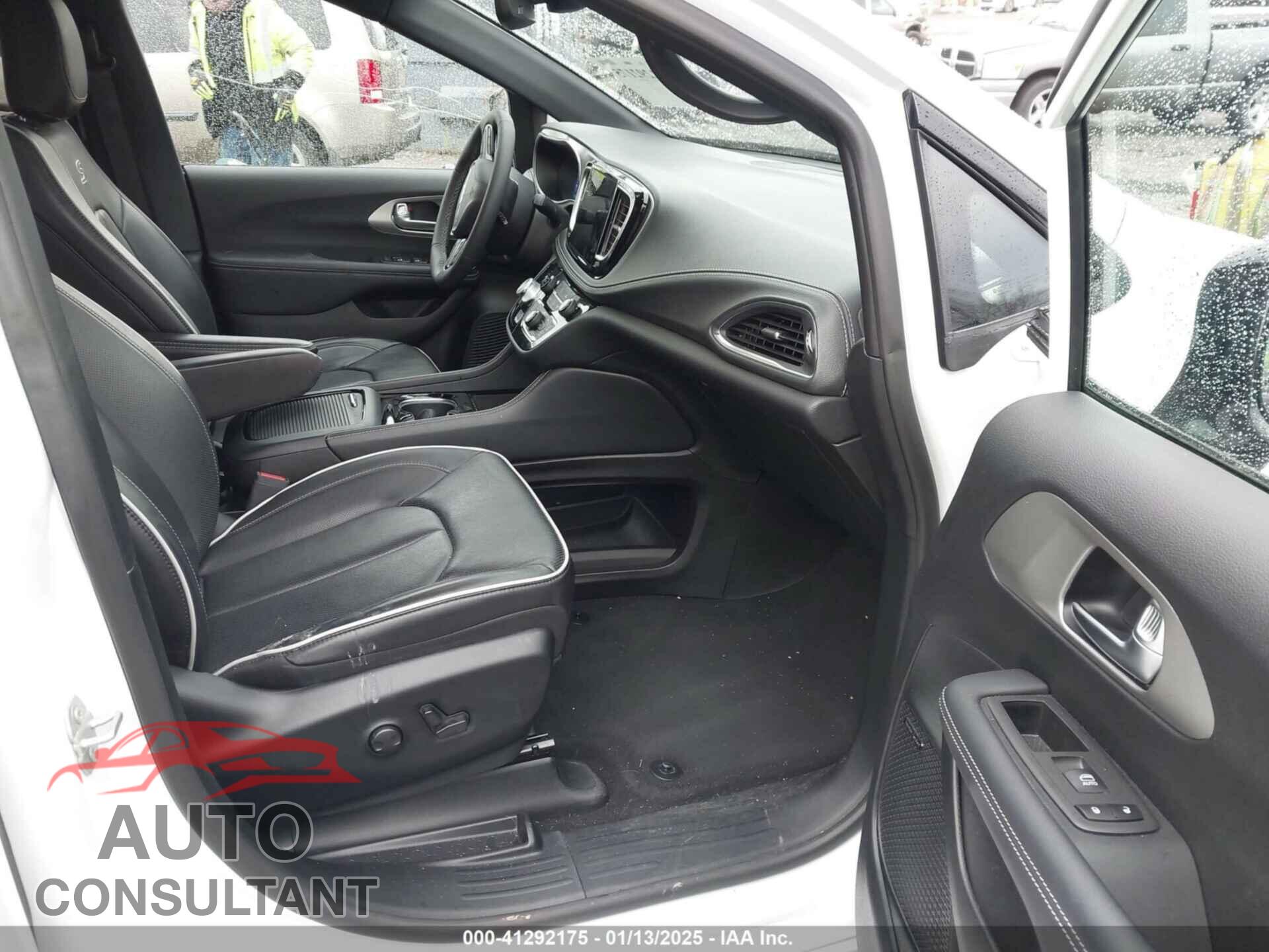 CHRYSLER PACIFICA 2023 - 2C4RC1GG1PR572301