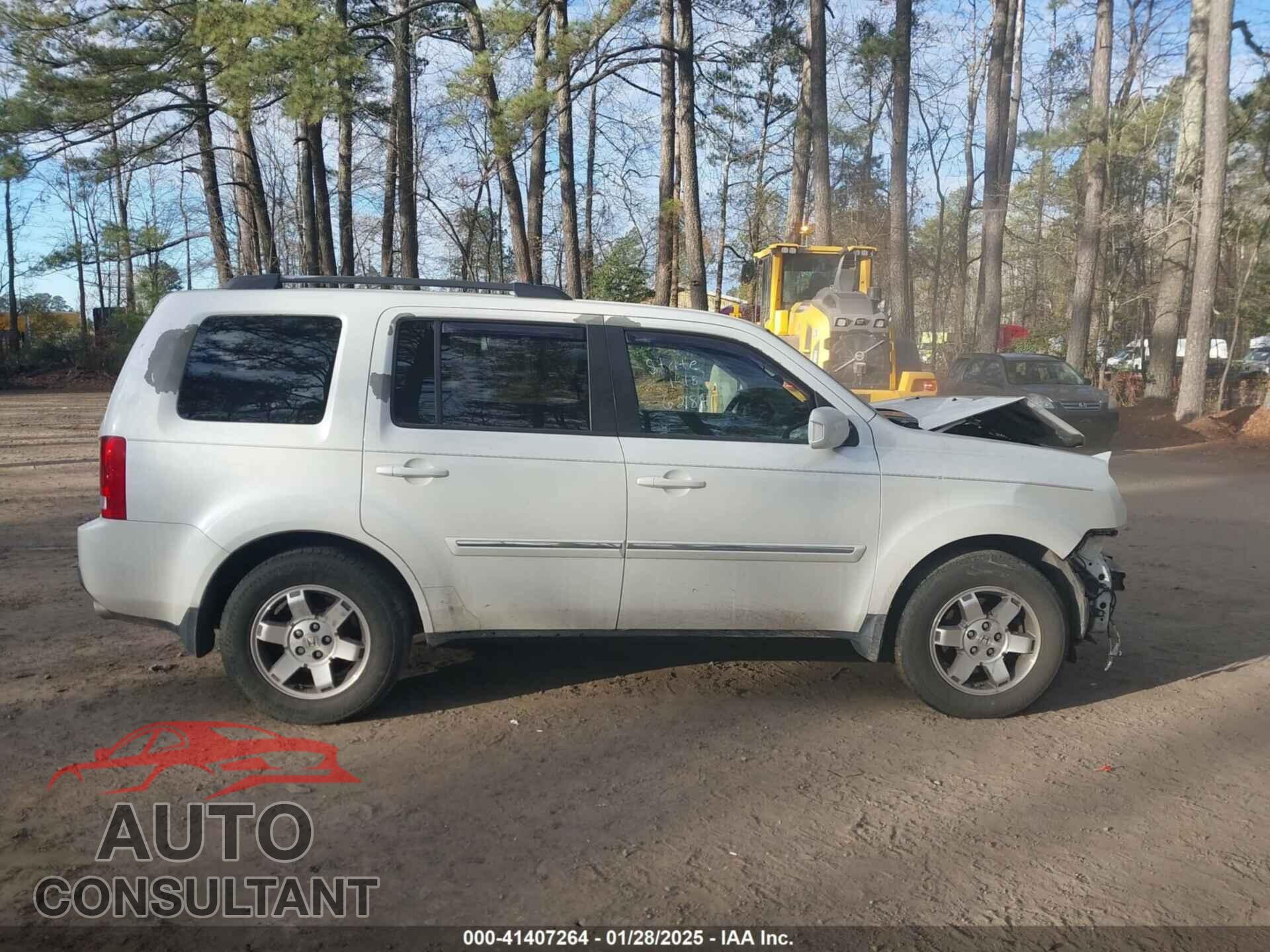 HONDA PILOT 2011 - 5FNYF4H96BB105979
