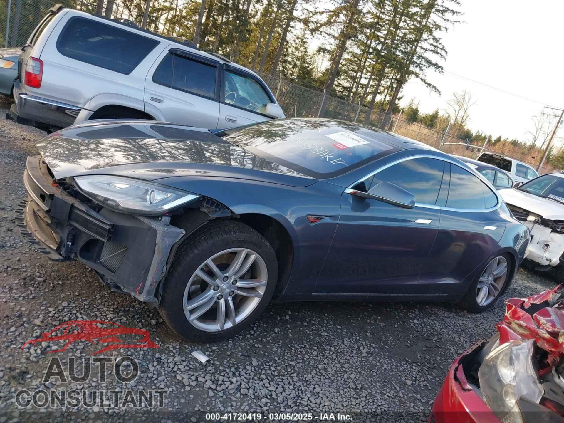 TESLA MODEL S 2013 - 5YJSA1AG0DFP09767