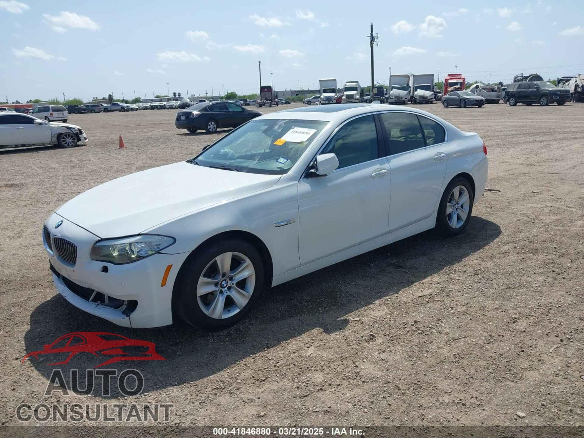 BMW 528I 2013 - WBAXG5C54DDY37814