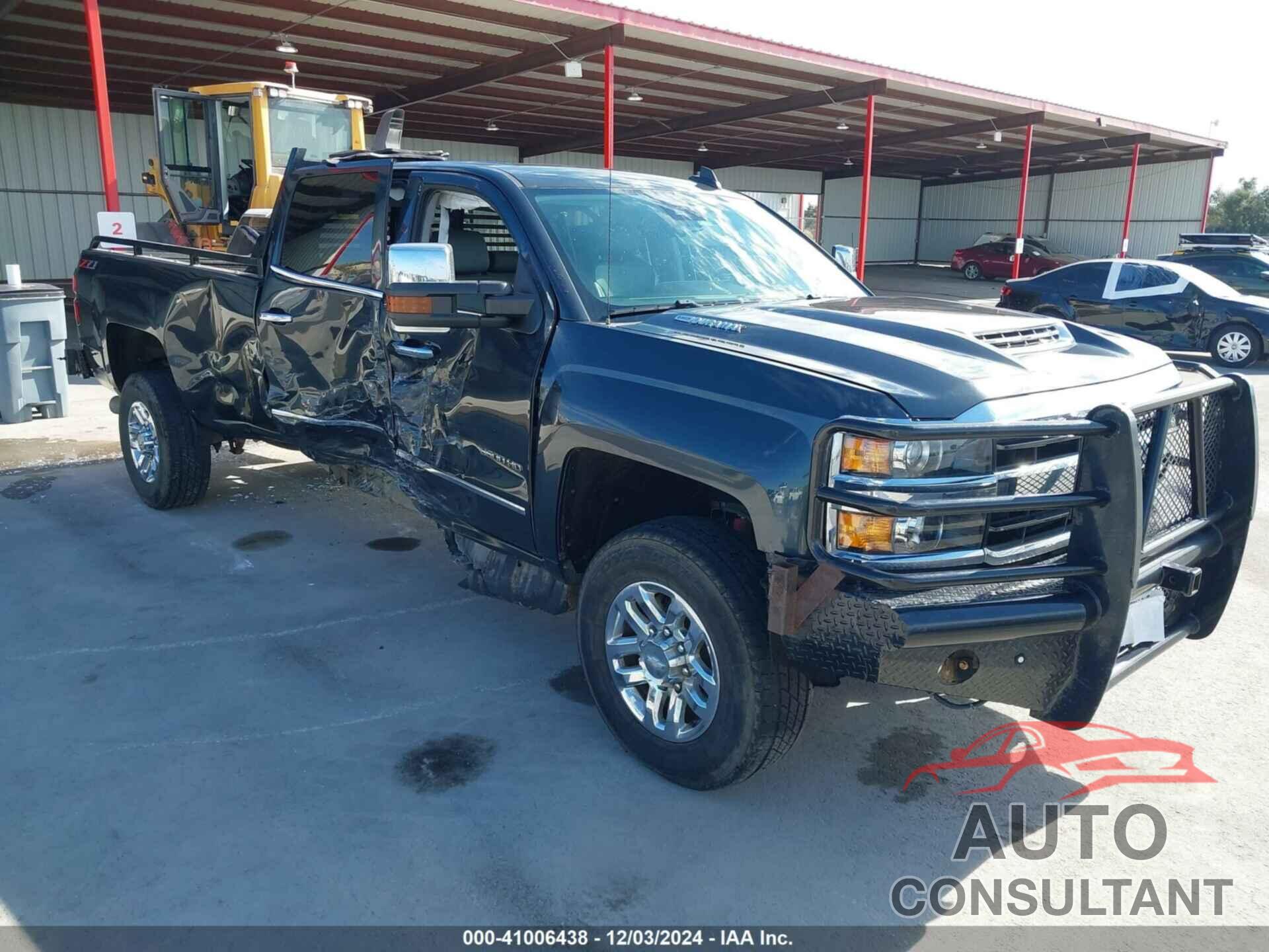 CHEVROLET SILVERADO 3500HD 2018 - 1GC4K0EY0JF136895
